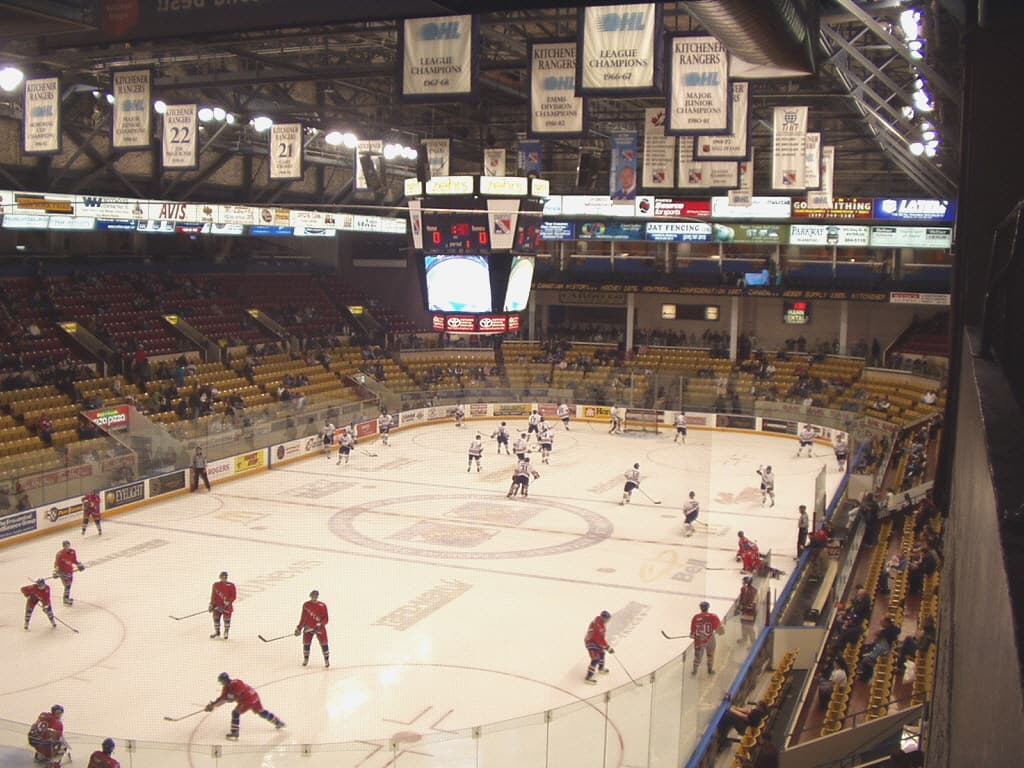 Kitchener Memorial Auditorium interior (1)