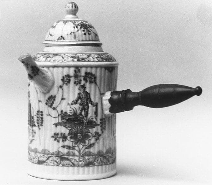 Chocolate pot MET 134249