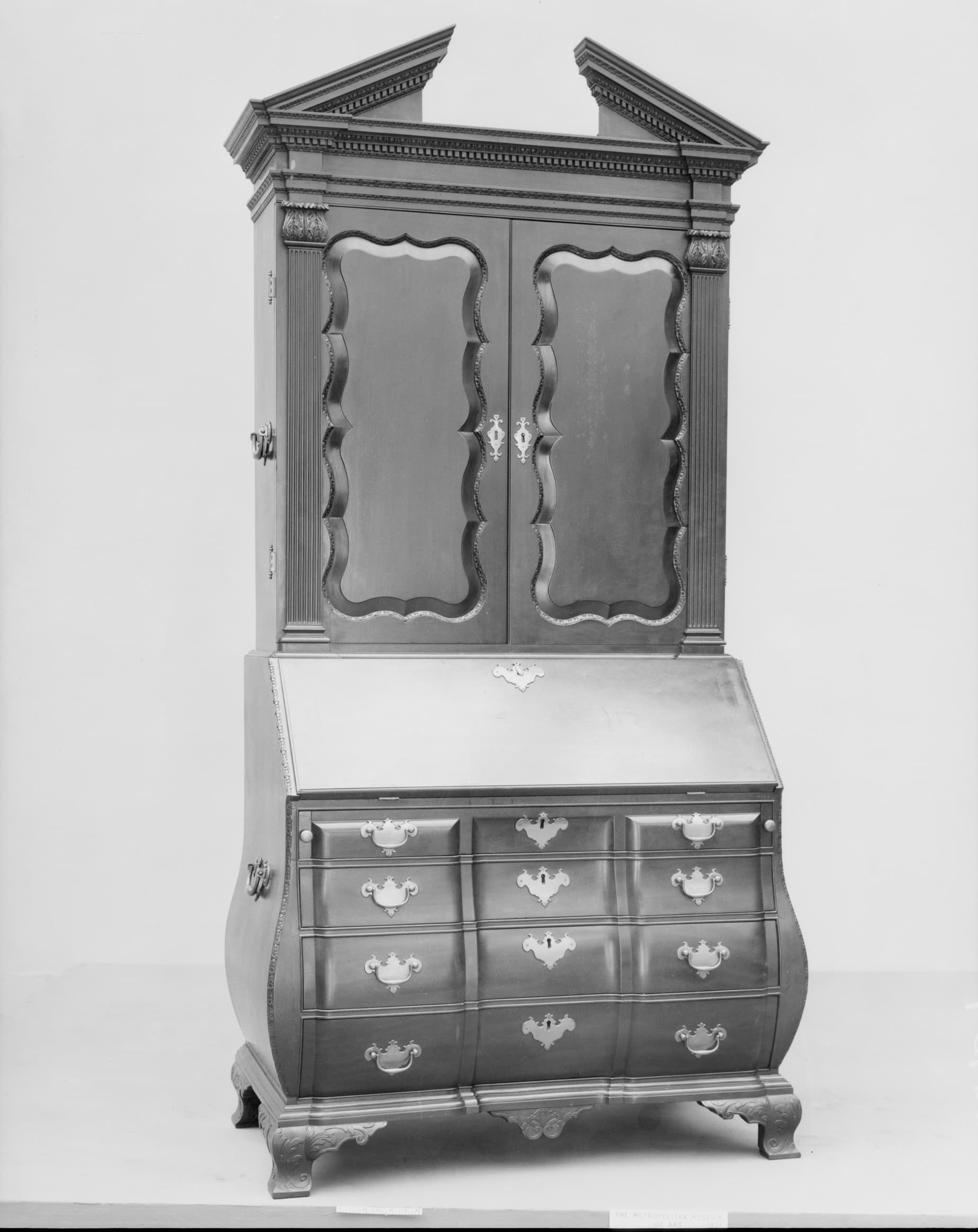Desk and bookcase MET 68620