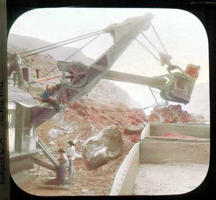 Working large steam shovel (3608379888)
