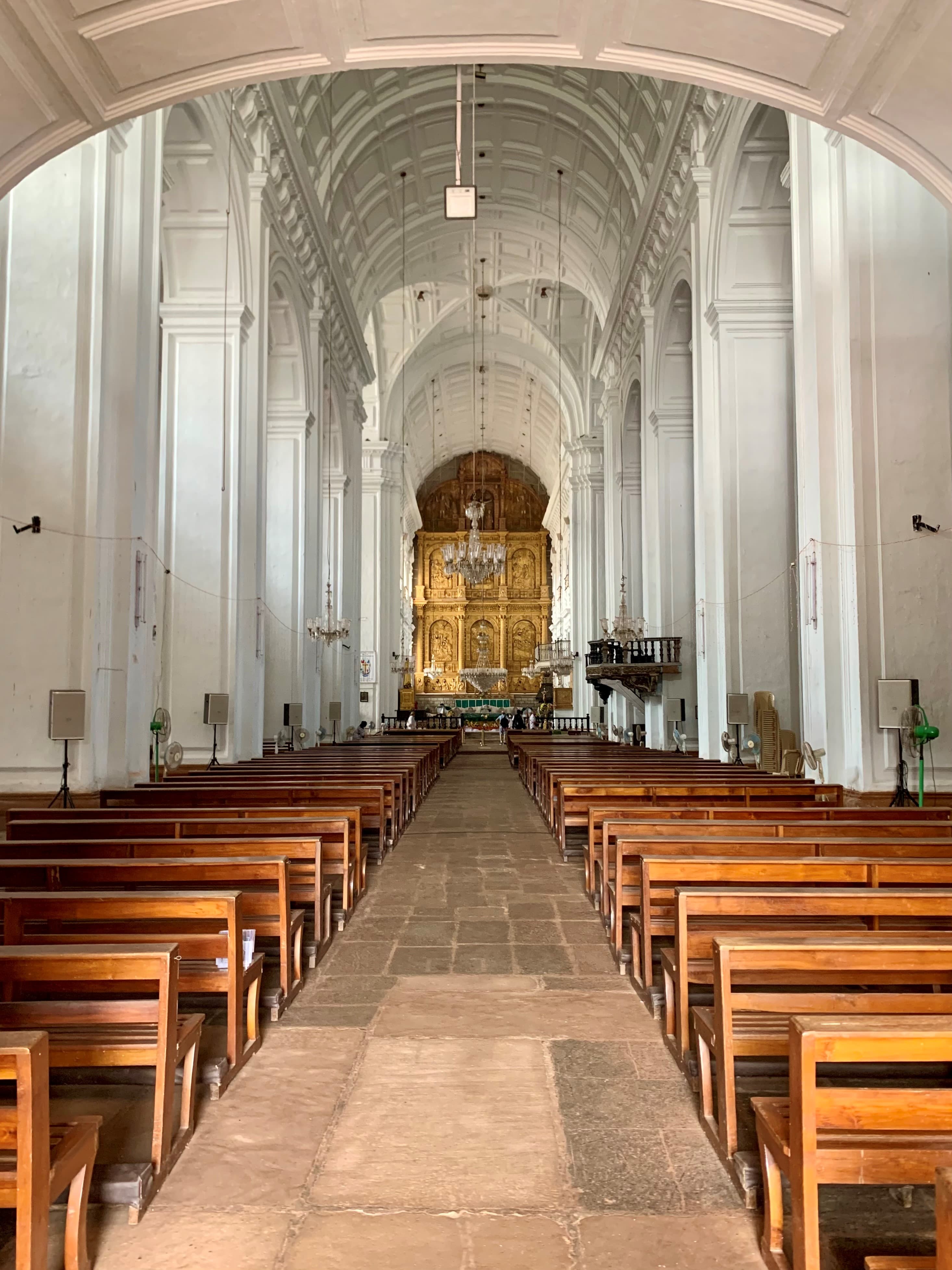 Interior of Sé Cathedral (Goa)