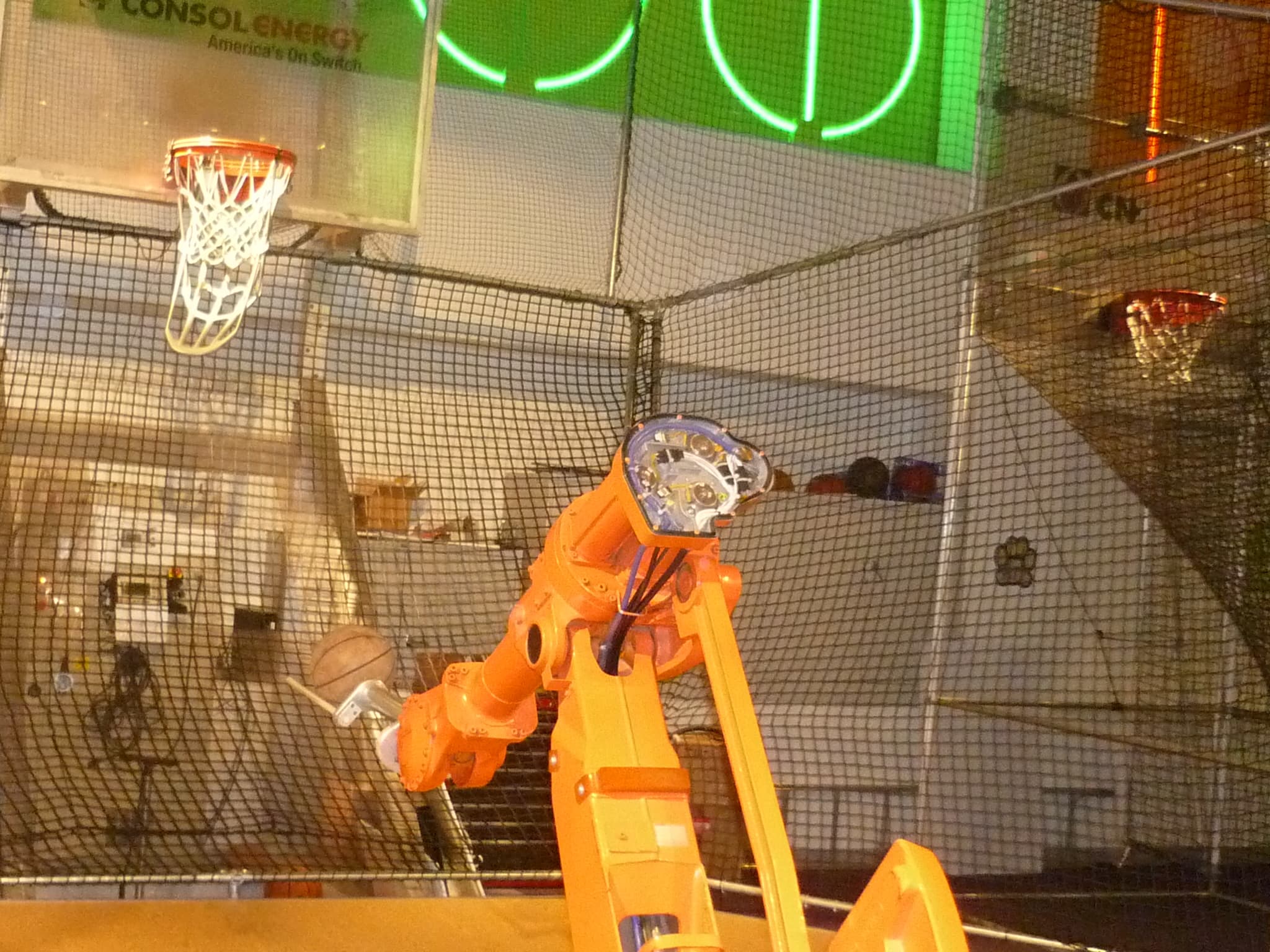 Hoops the Basketball Robot