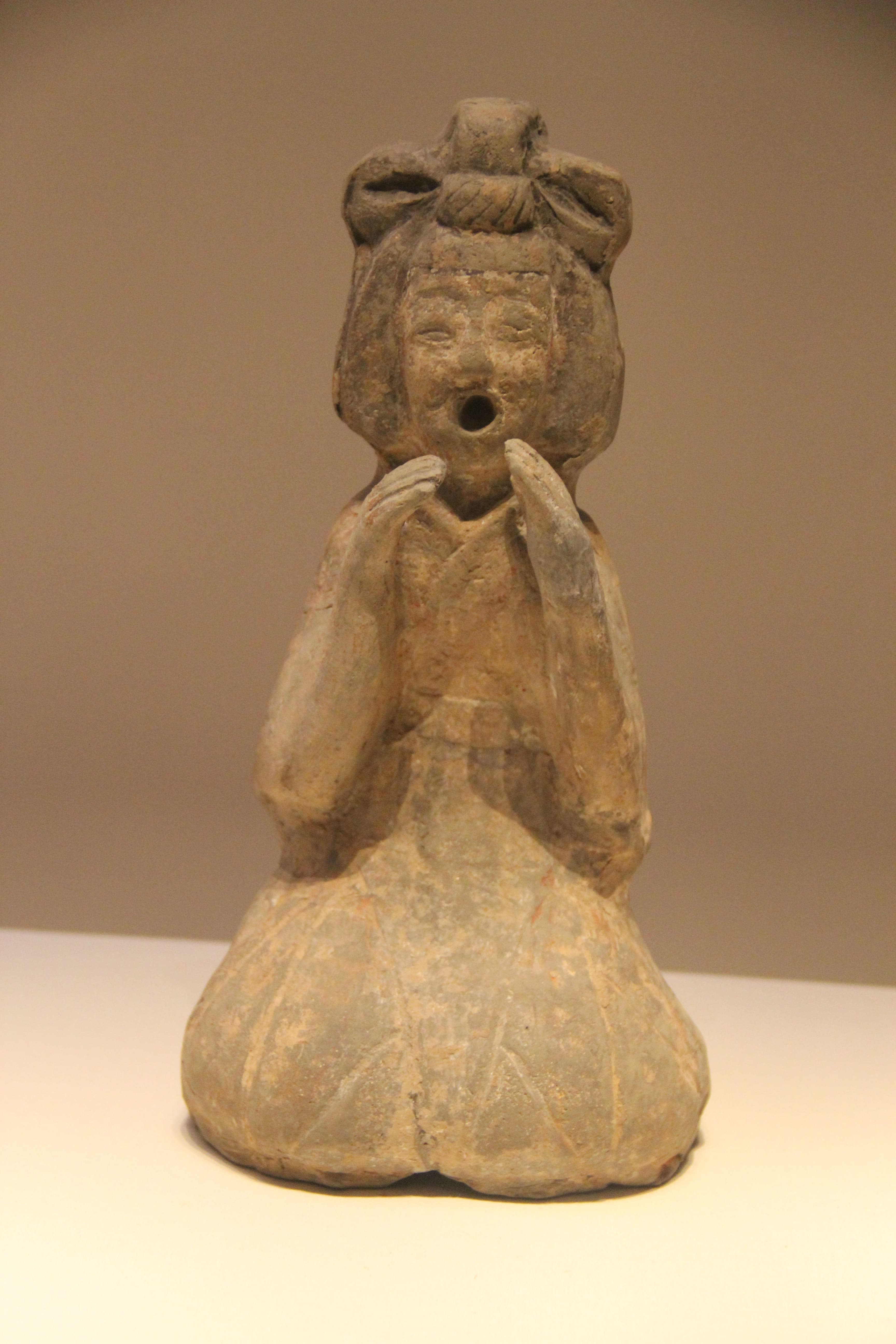 Northern Wei Pottery Musician (9832721795)
