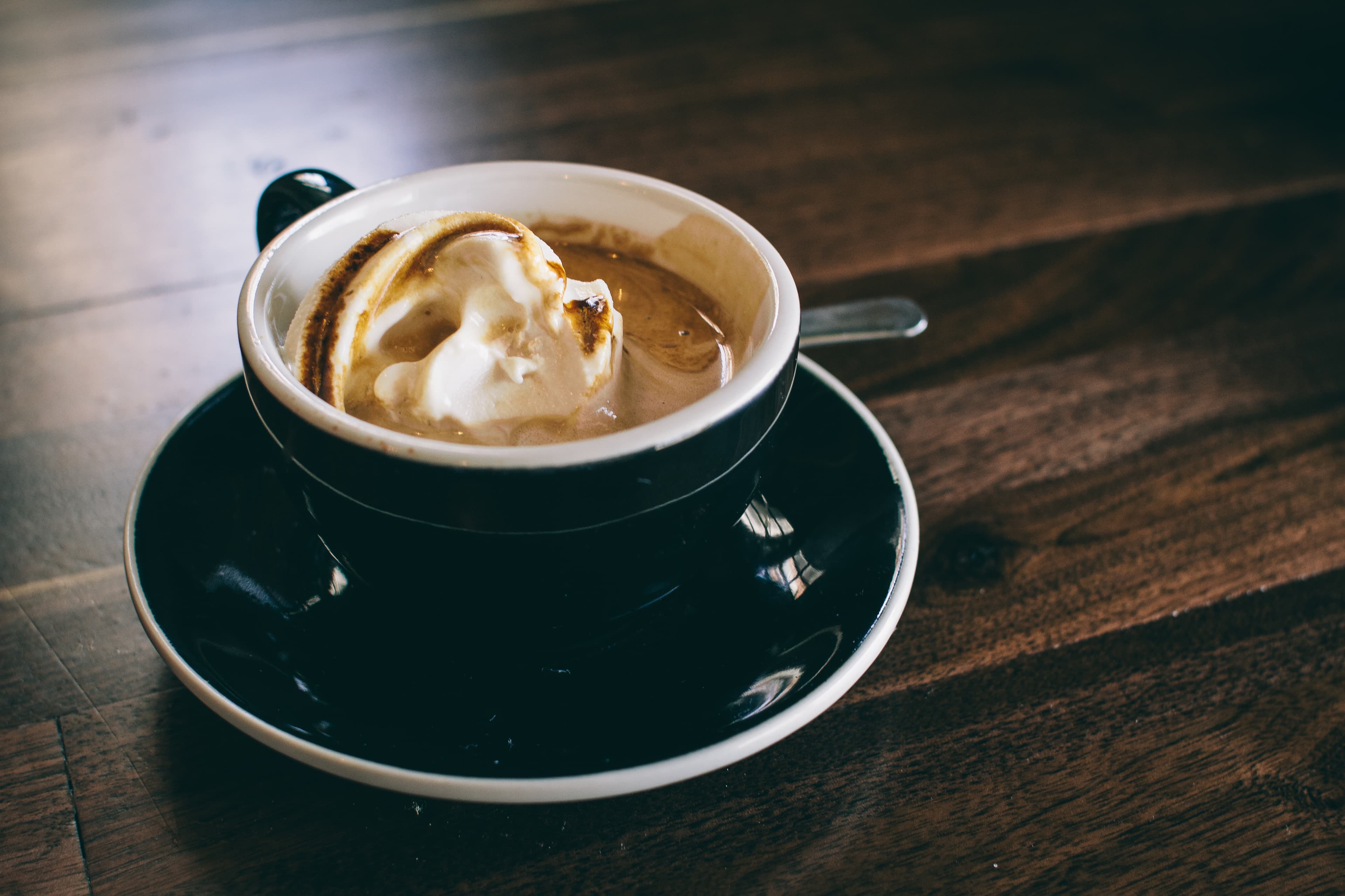 Black coffee cup (Unsplash)