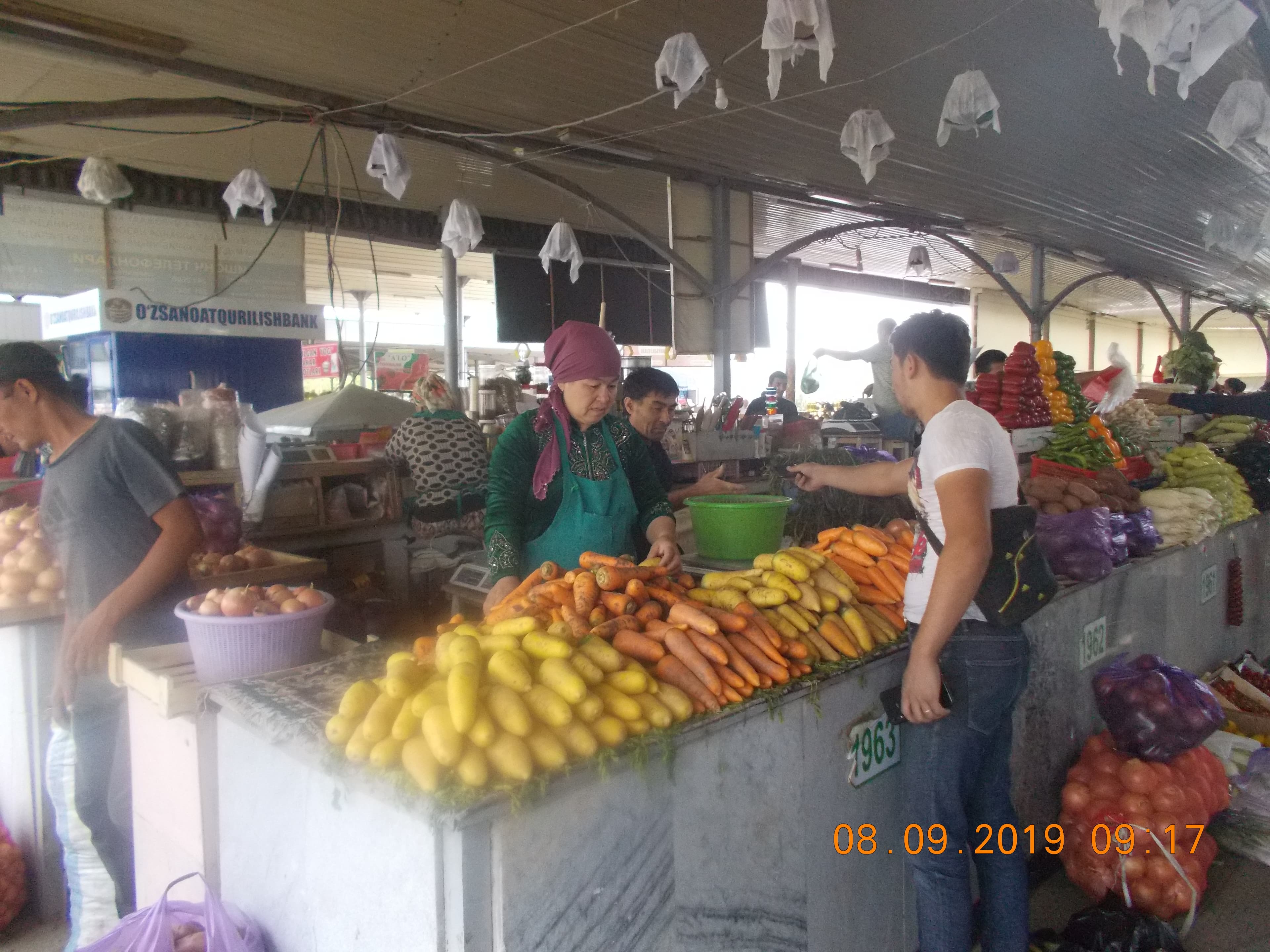Vegetable section of Chorsu Bazaar.