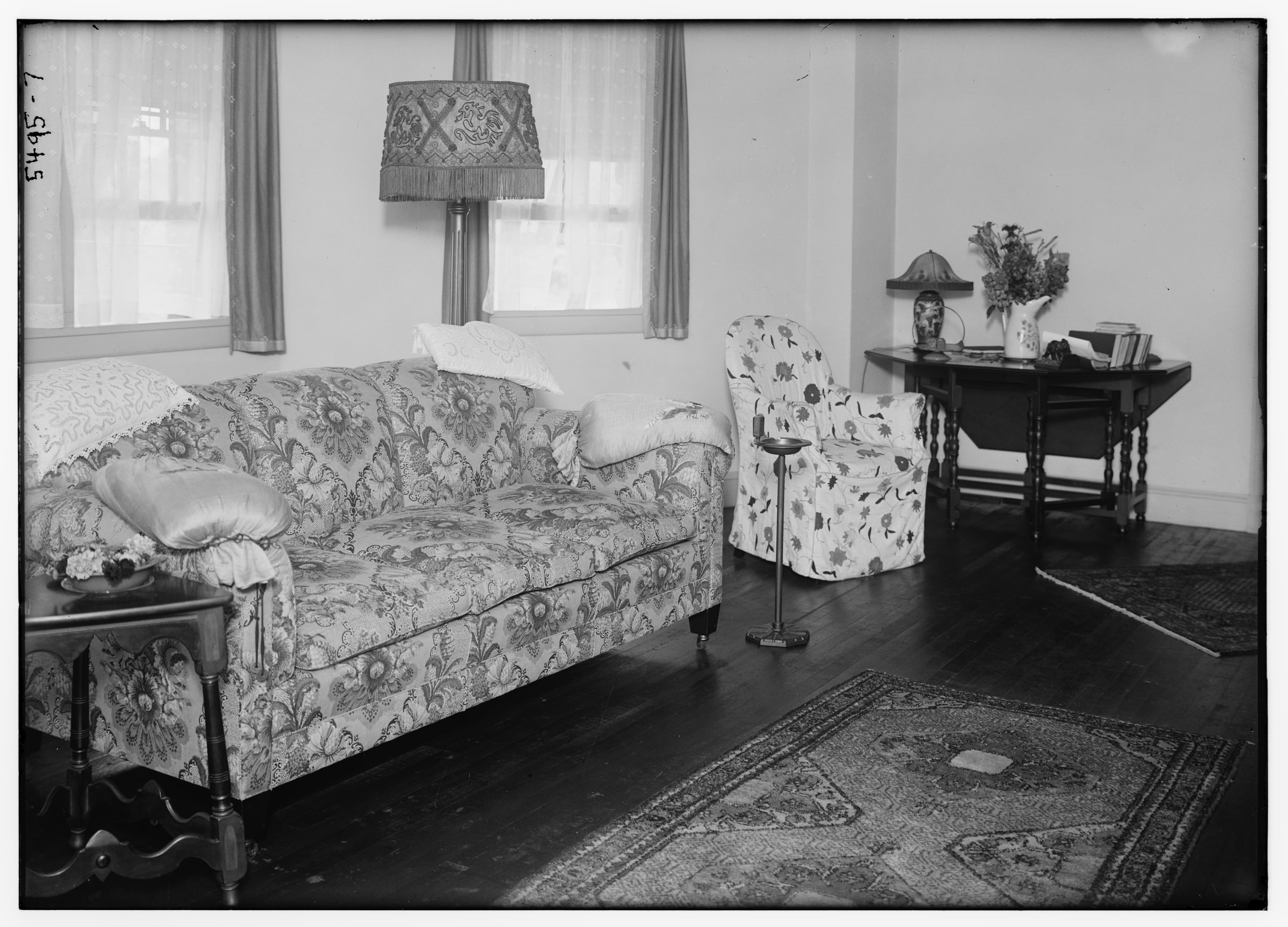 Living room LCCN2014712832