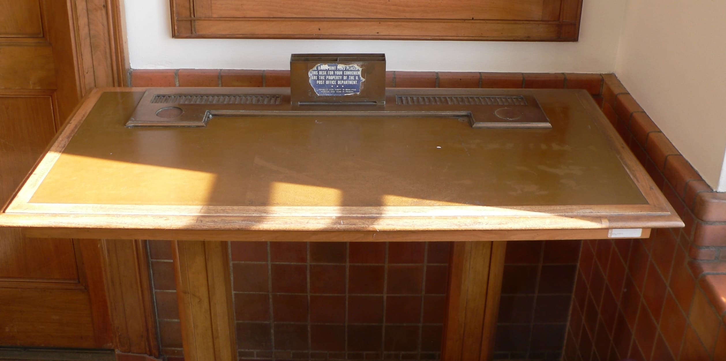 Albion post office interior table 2