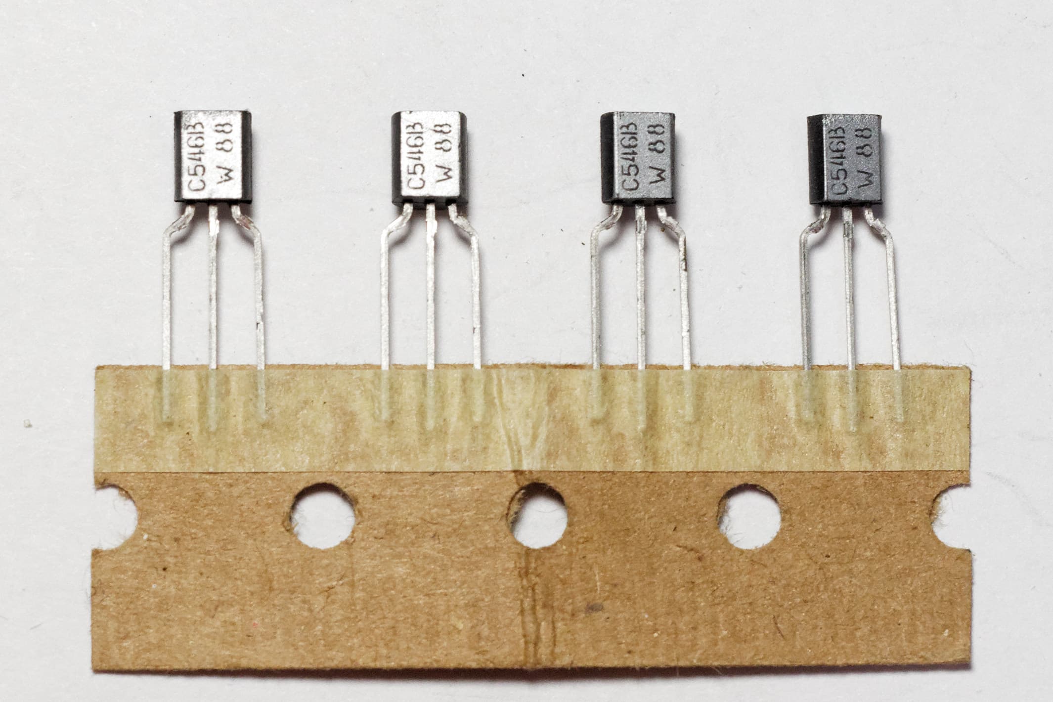 BC546B transistor (03)