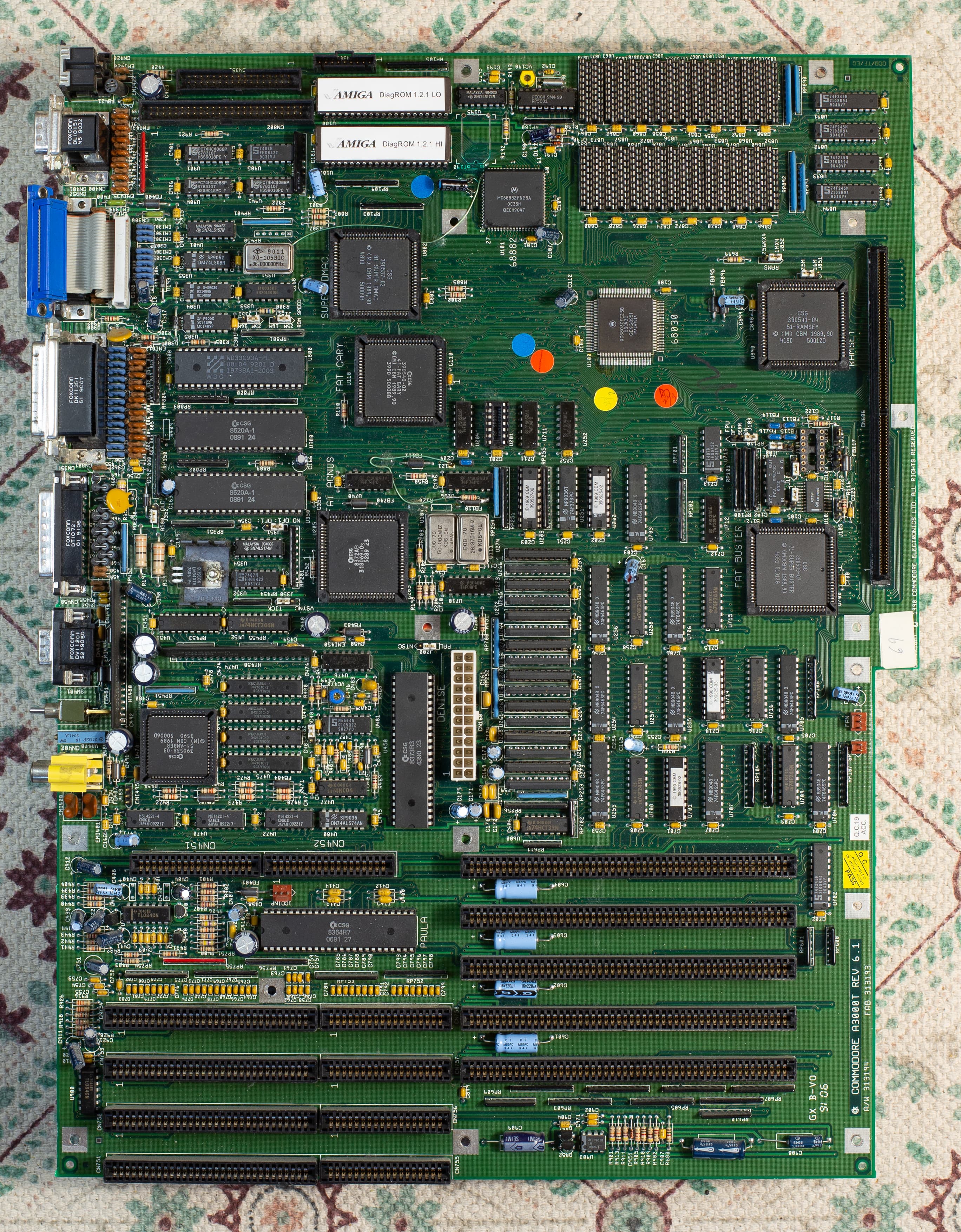 Amiga 3000T motherboard without annotations