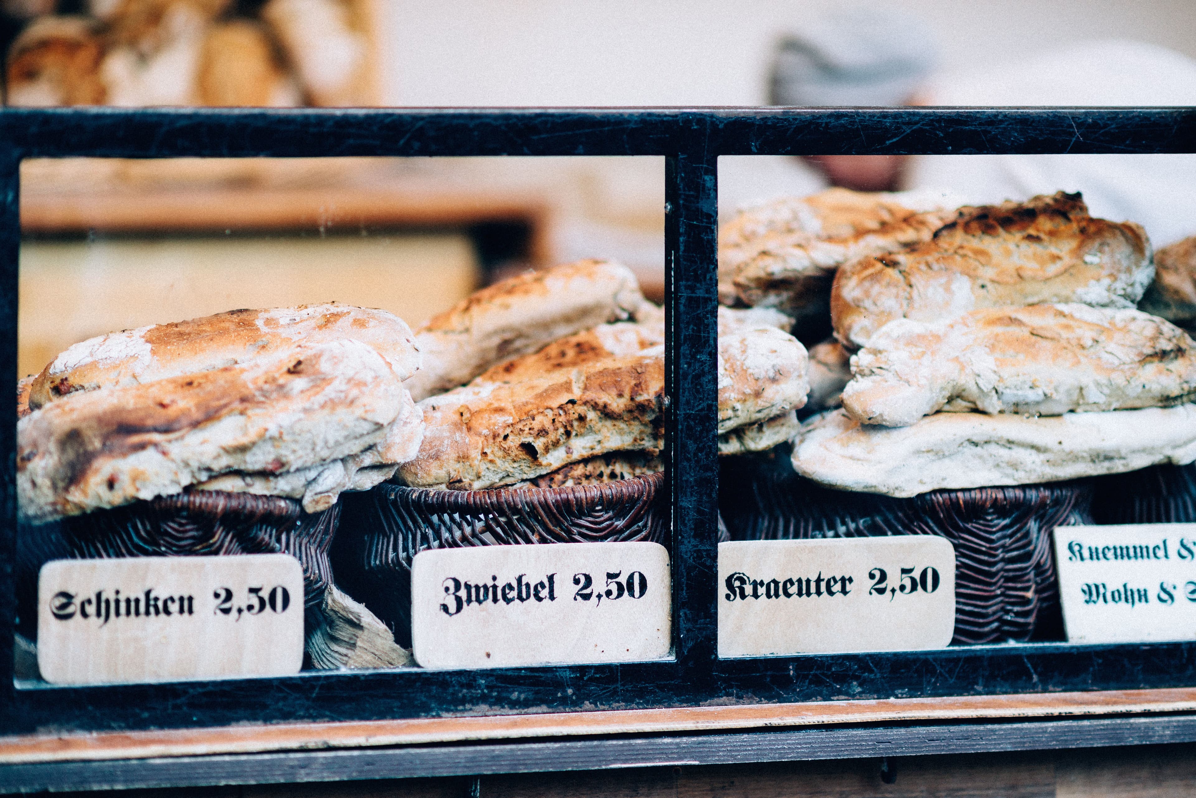 Fresh Bread (Unsplash)