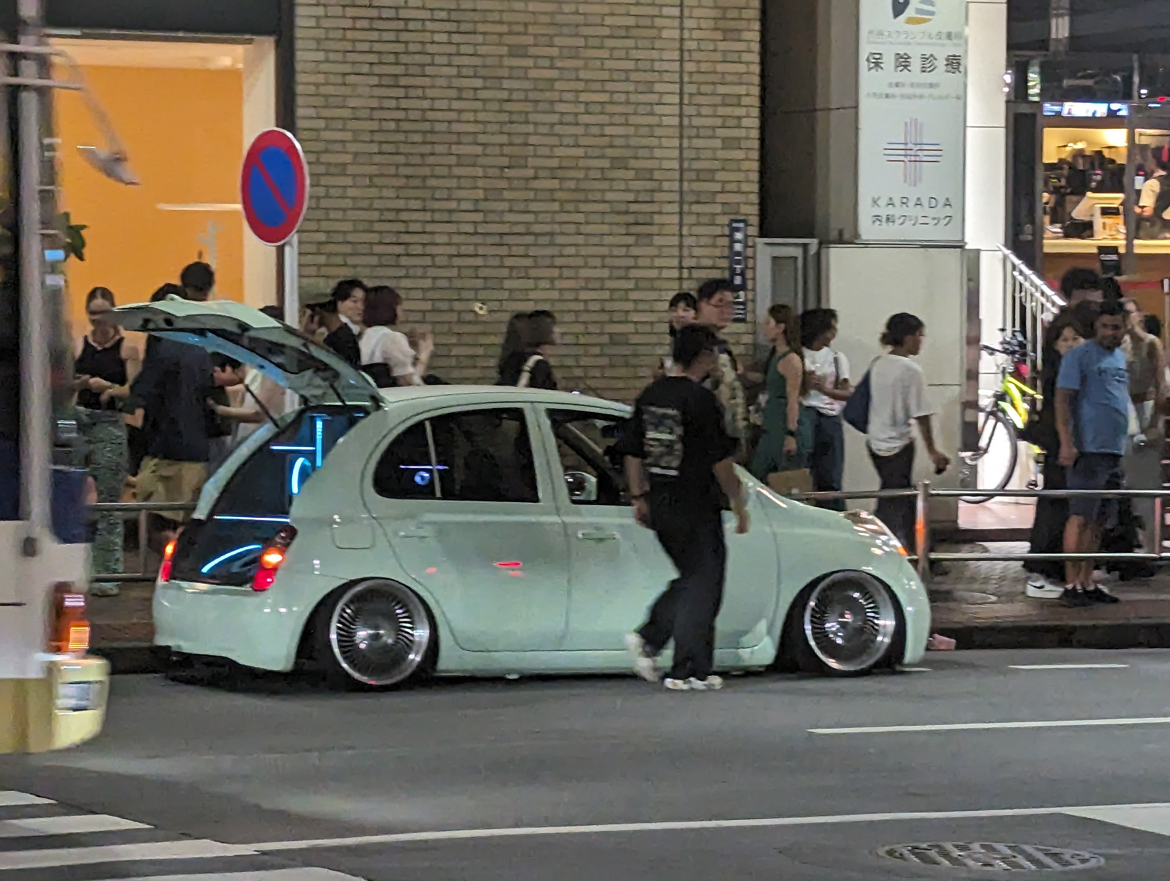 Loud cars near Shibuya Scramble crossing