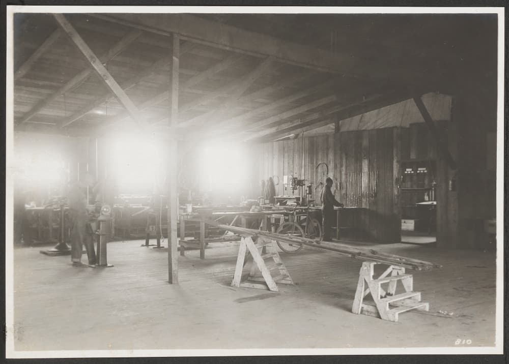 (Machine Workshop)
