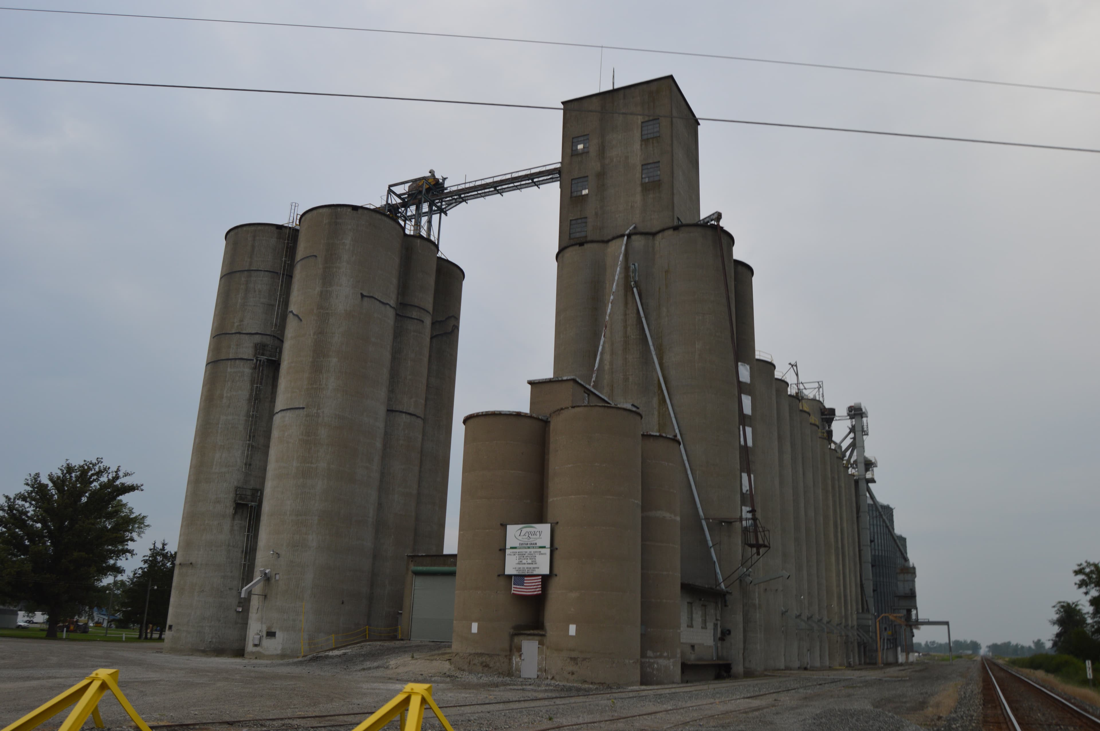 Custar grain elevator
