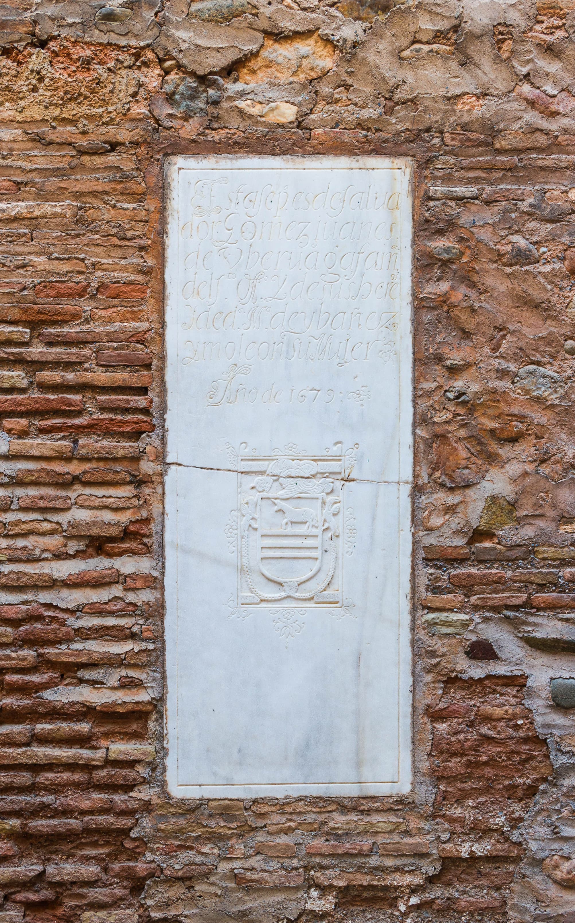 Pierre tombale Alhambra Espagne