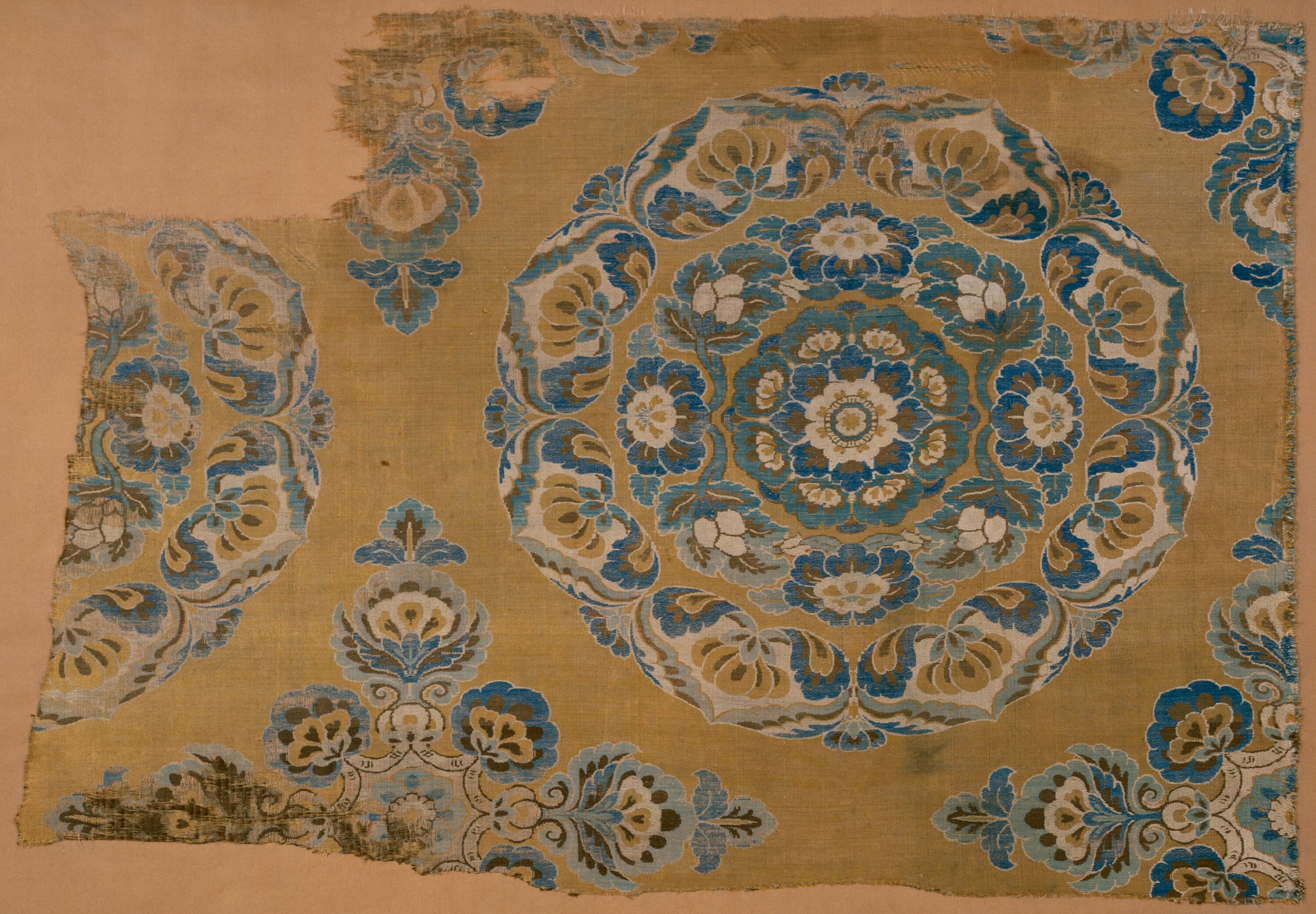 1998.3 - Fragment (Dress Fabric)