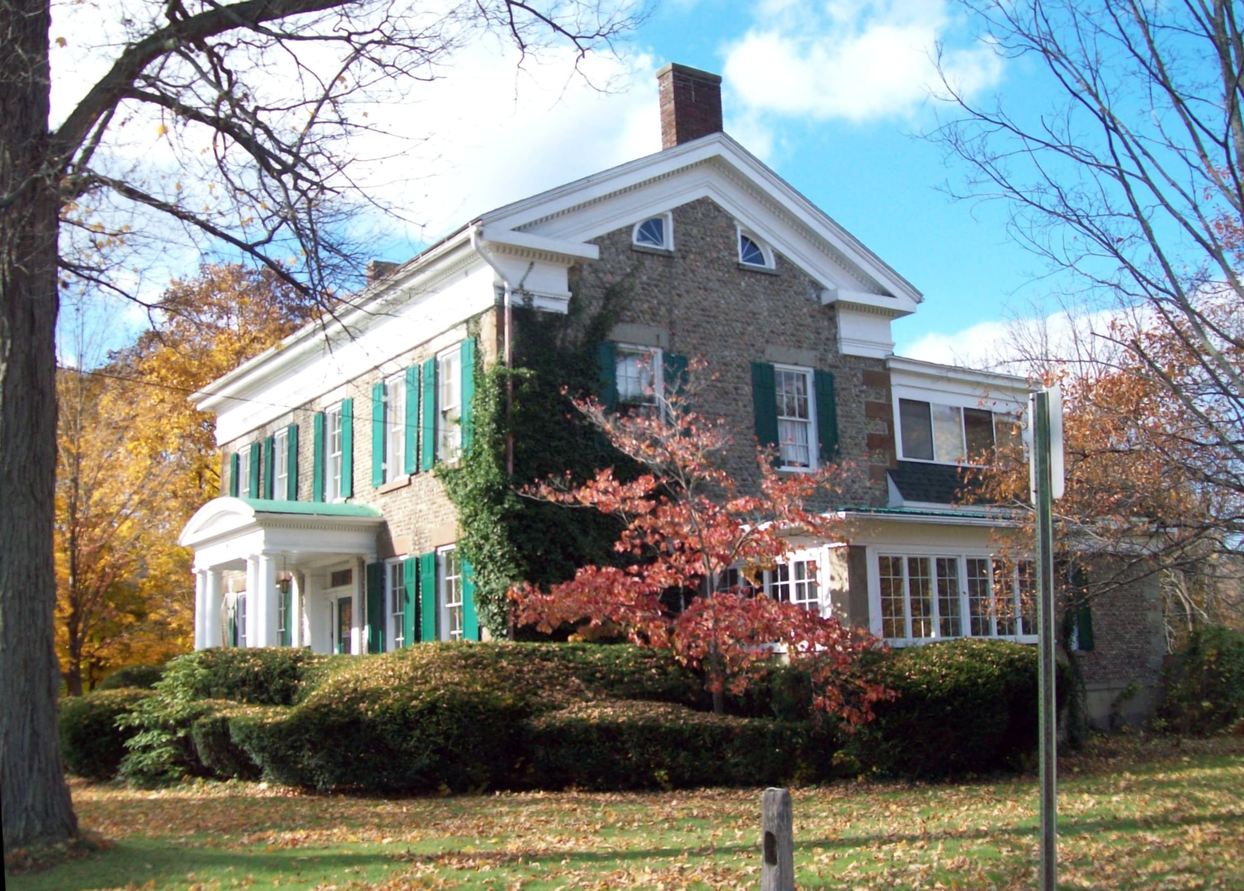 Cobblestone House Bath NY Oct 09