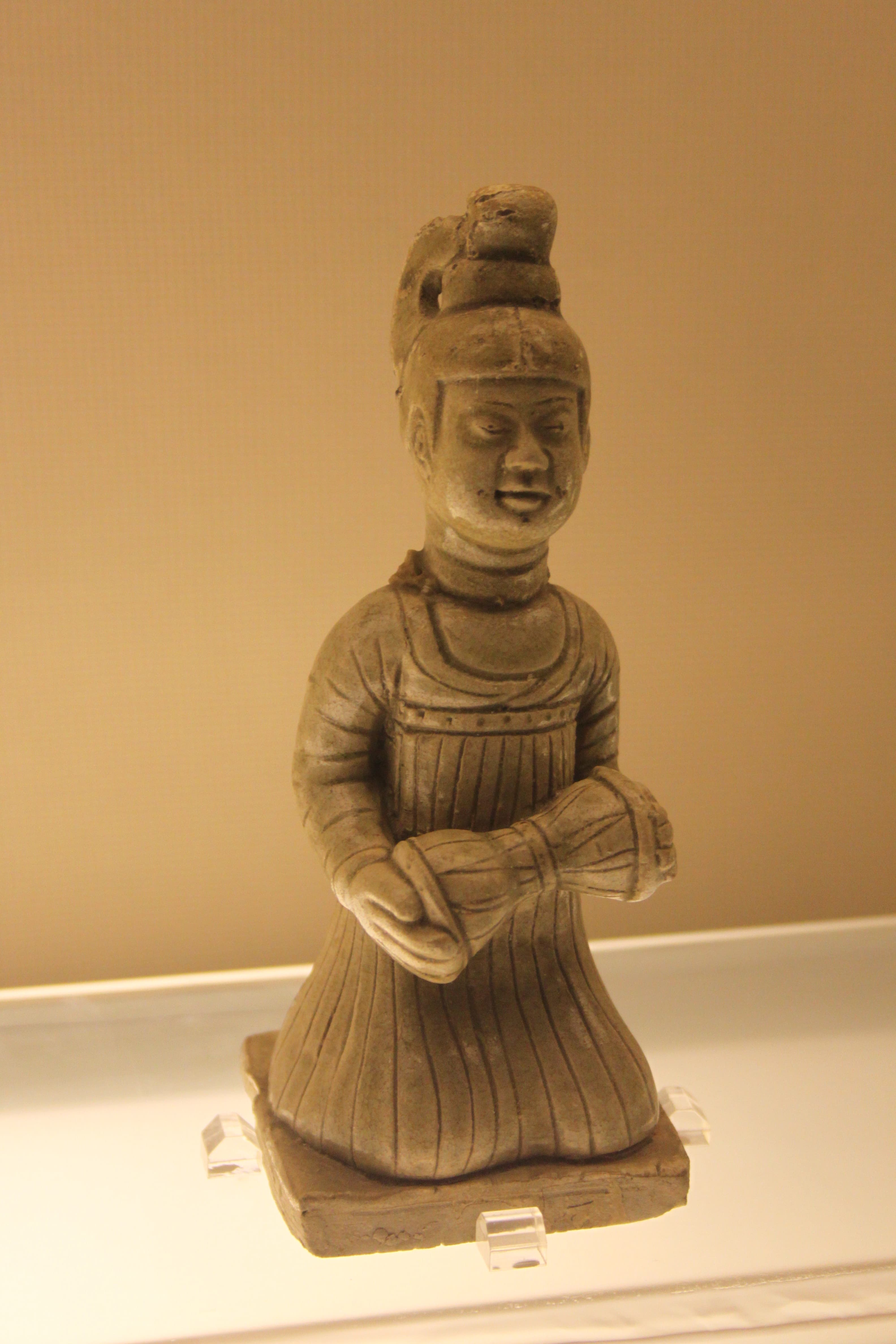 Tang Pottery Musician (9958312596)