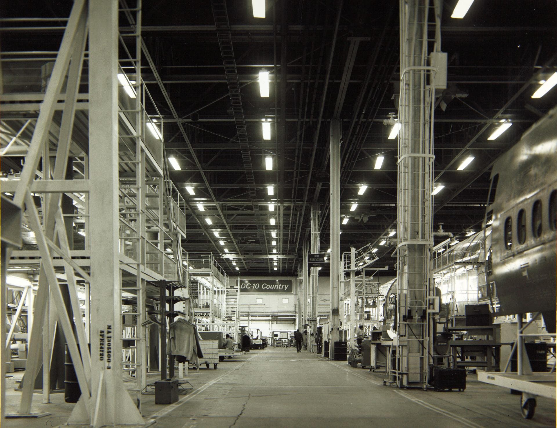 McDonnell Douglas DC-10 factory floor