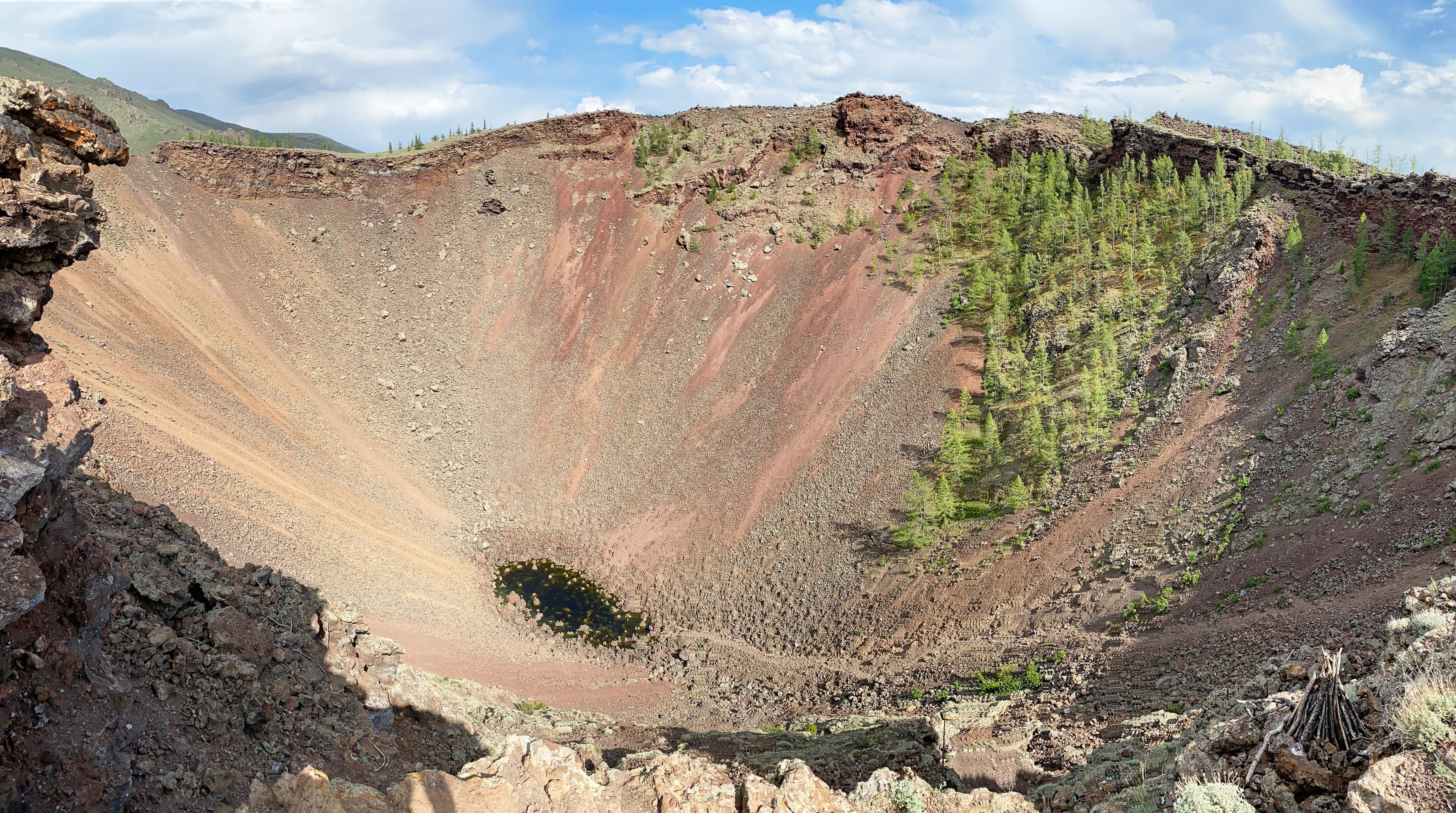 Khorgo Volcano 02