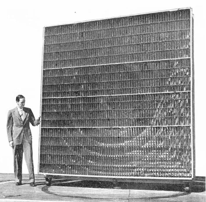 Metallic lens antenna Bell Labs 1946