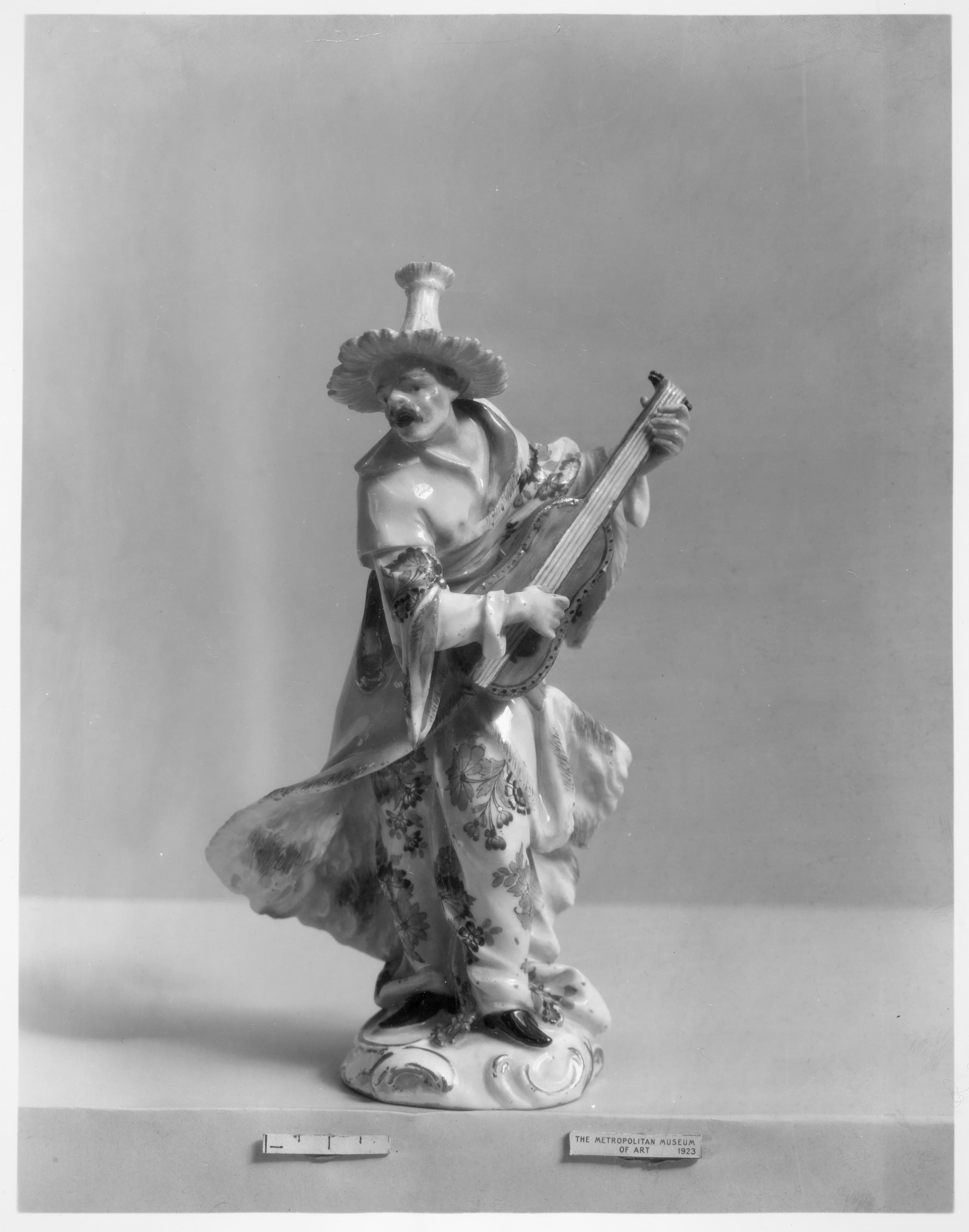 Chinese musician MET 52208