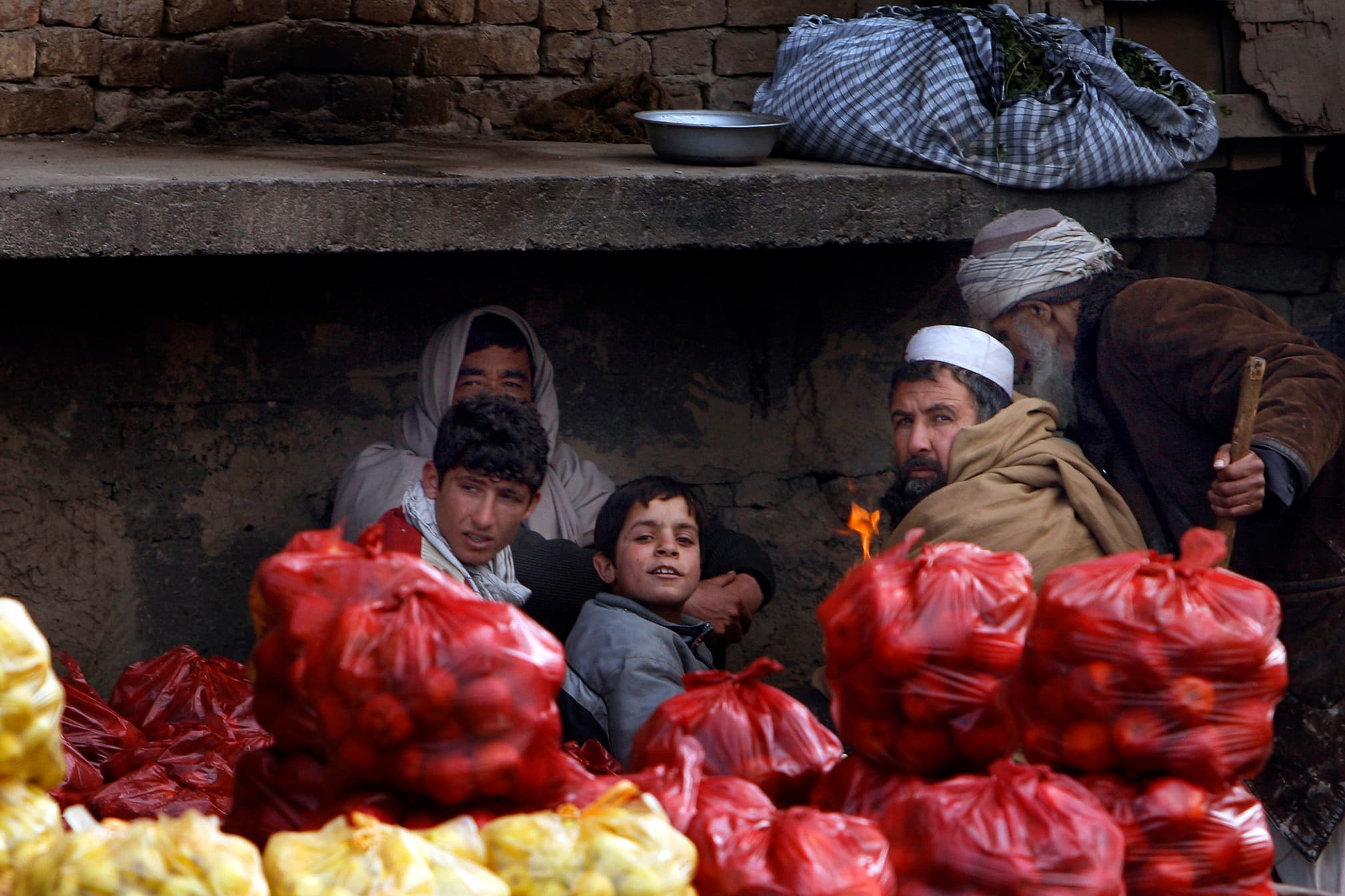 Afghan fruit stall 2-4-09