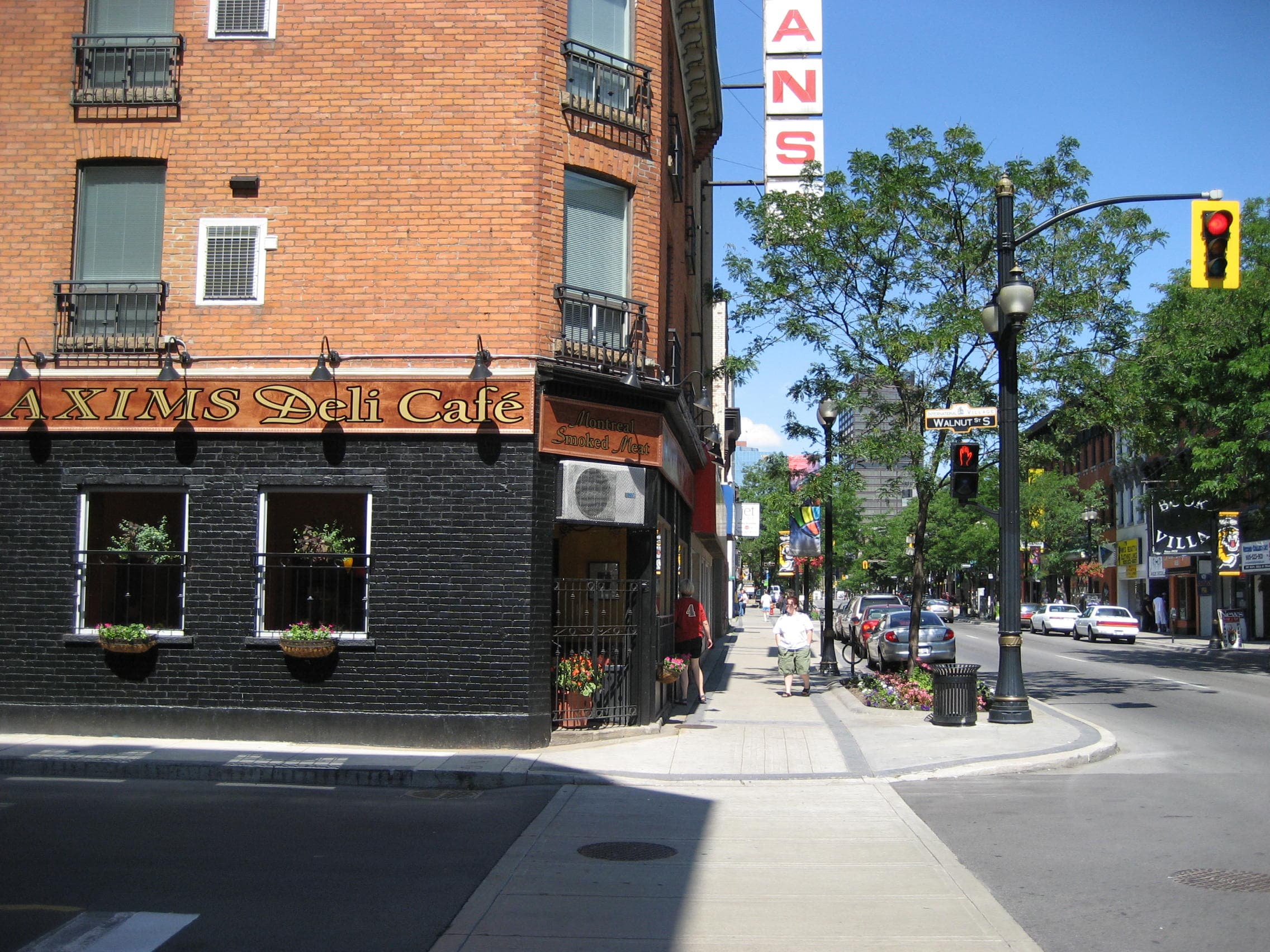 KingAndWalnutHamiltonA