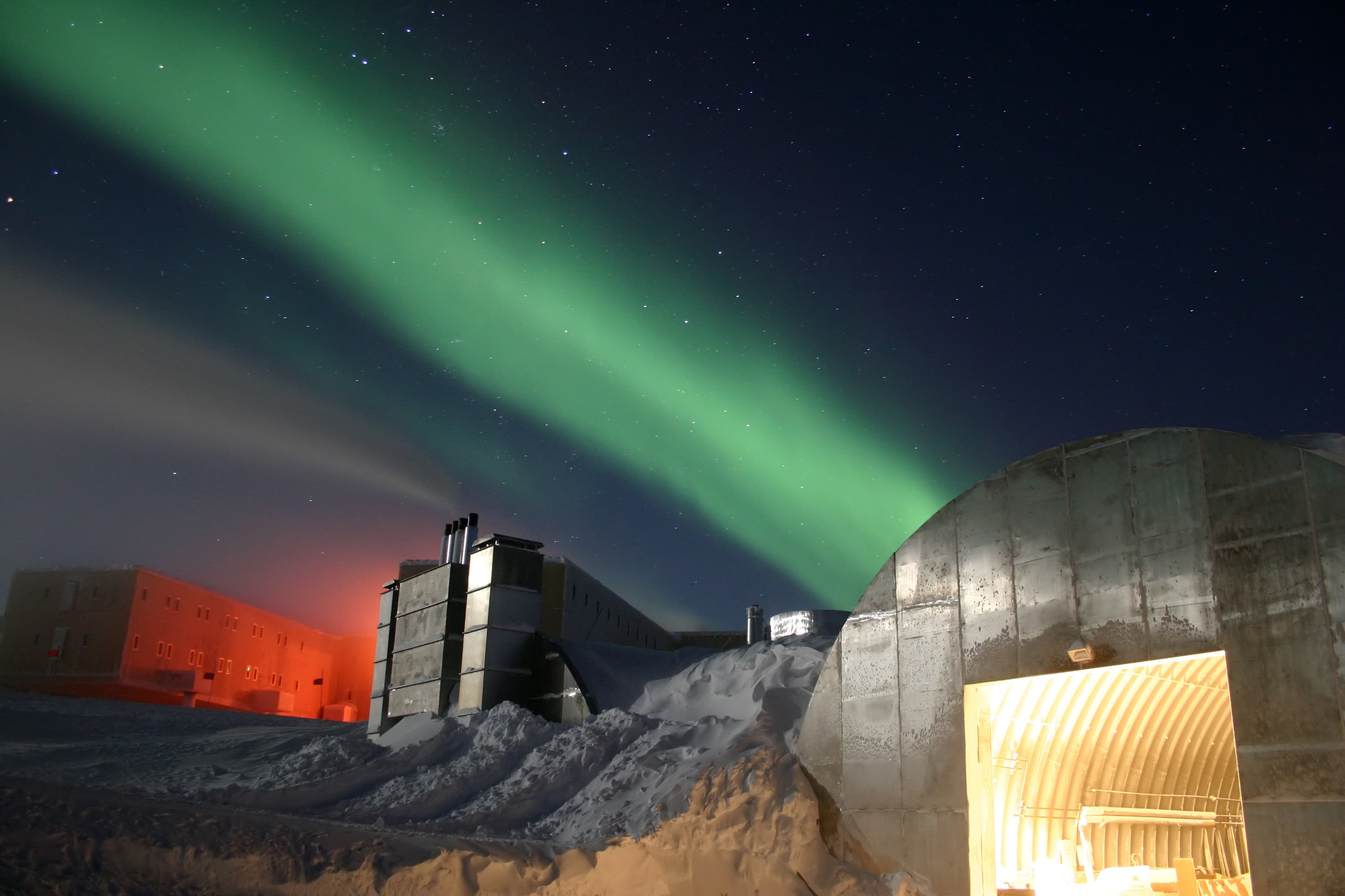Amundsen-Scott marsstation ray h edit