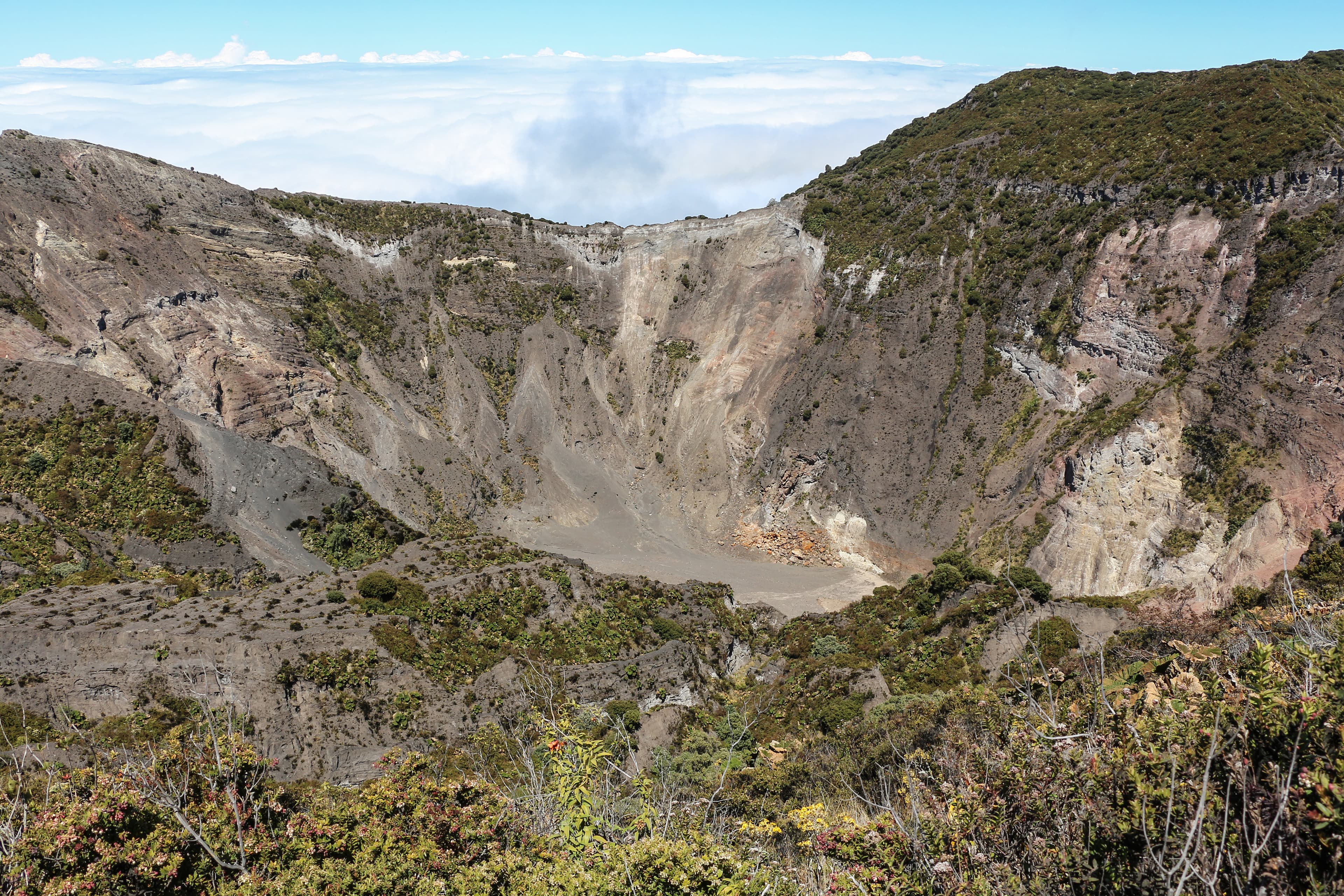 Irazú Volcano 02