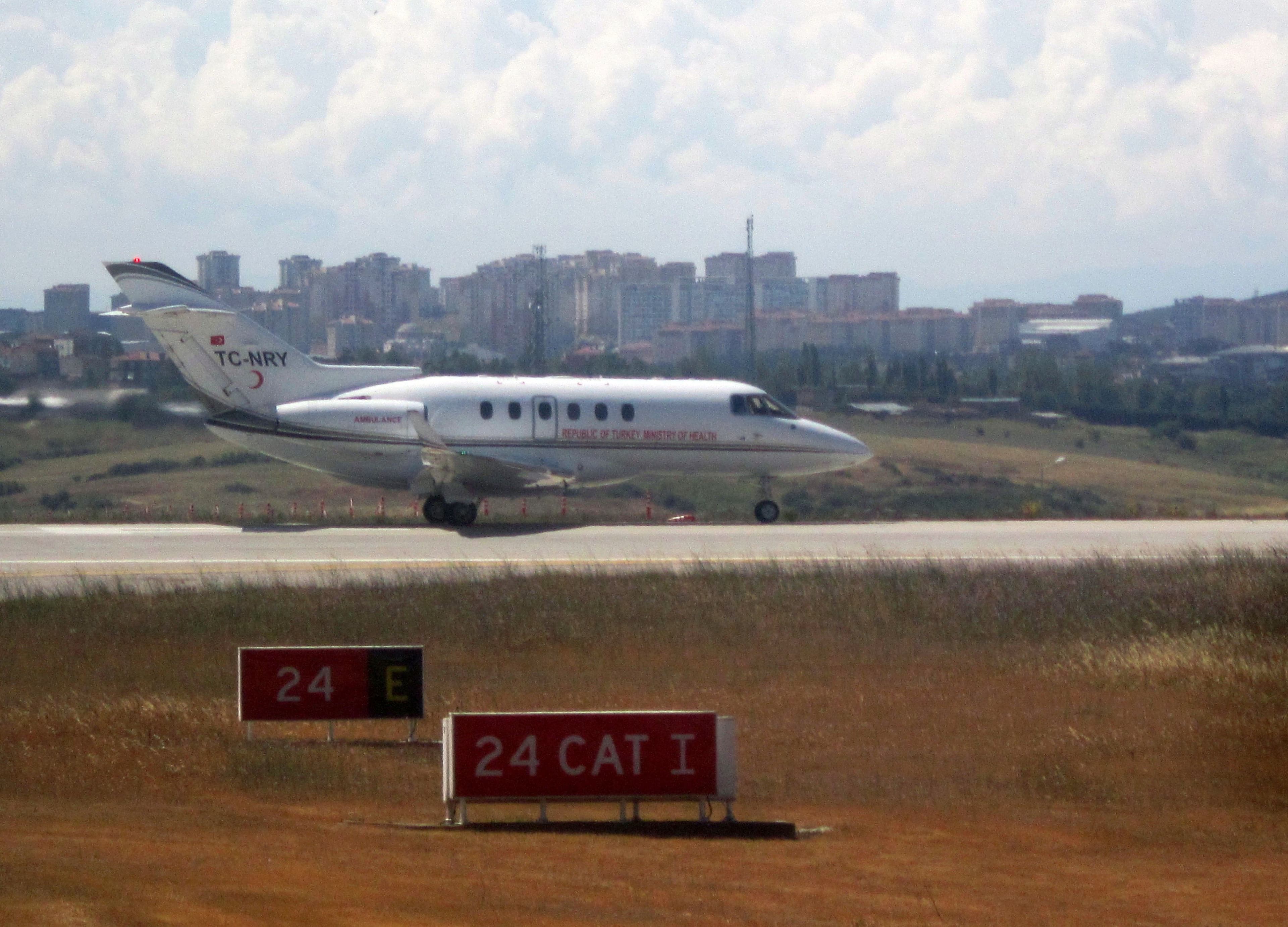 Hawker 900XP at SAW