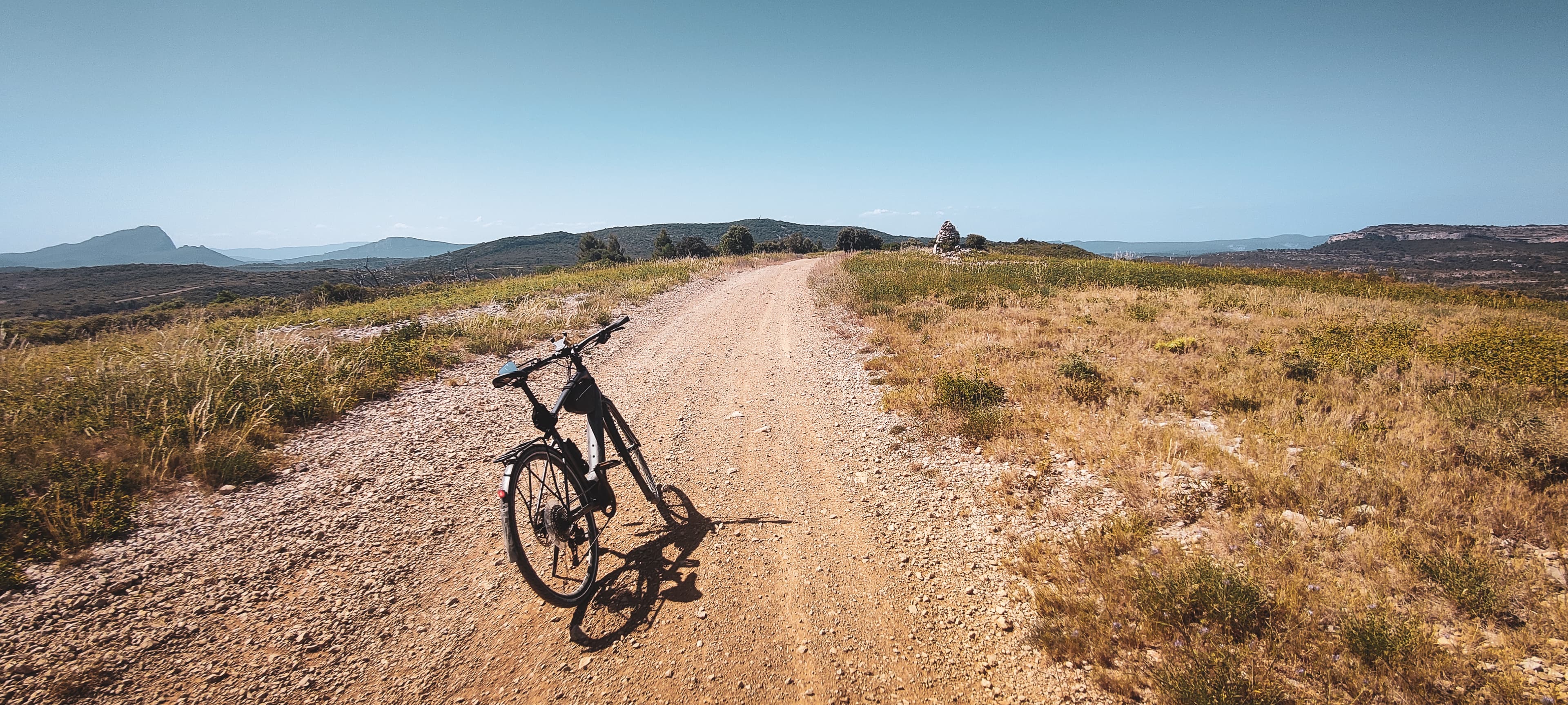 A fire road near Montaud