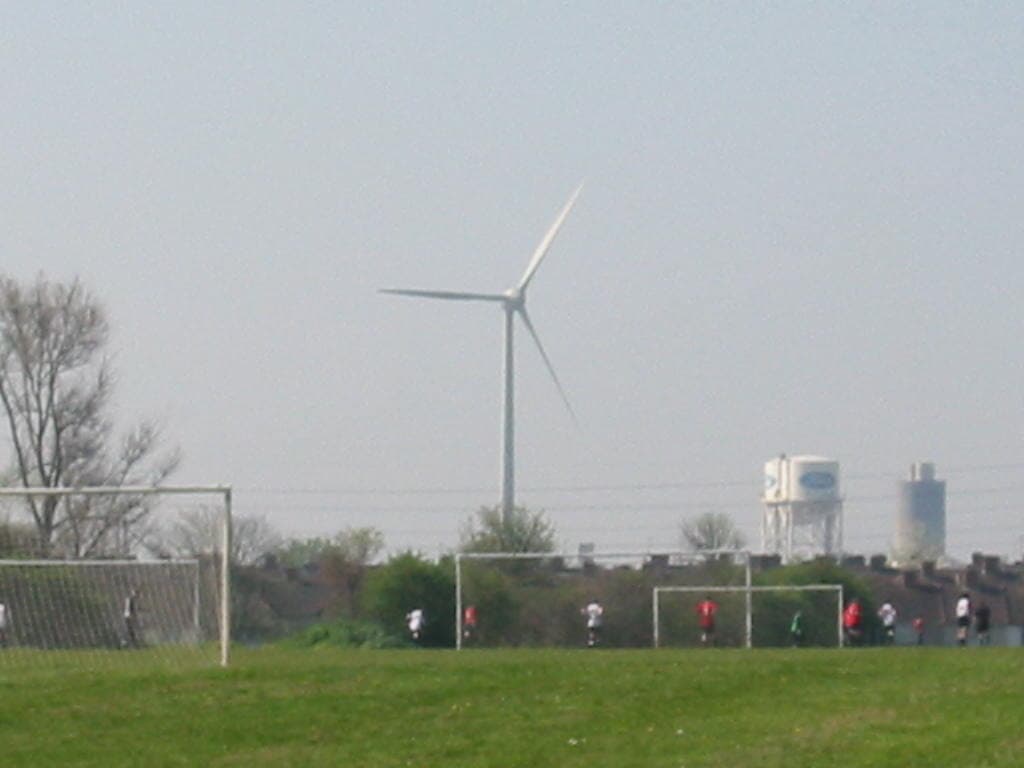 Dagenham turbine 1 and fords