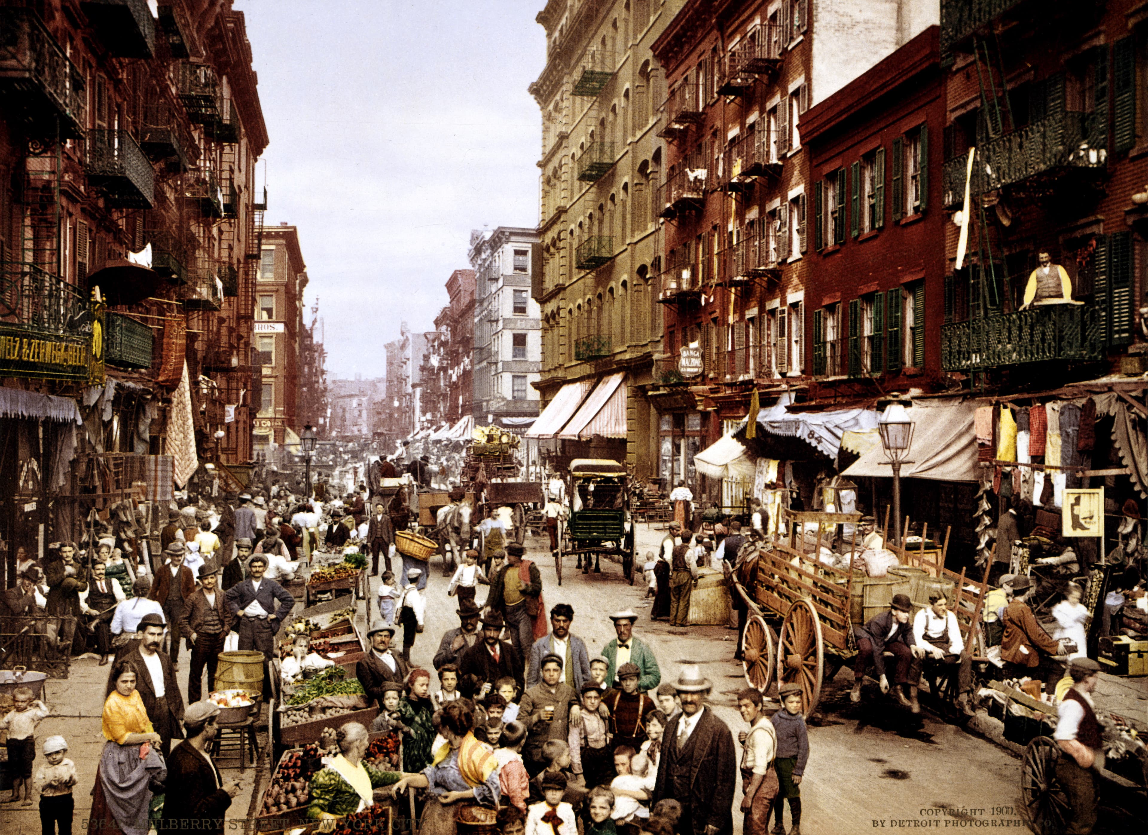 NYC Mulberry Street 3g04637u