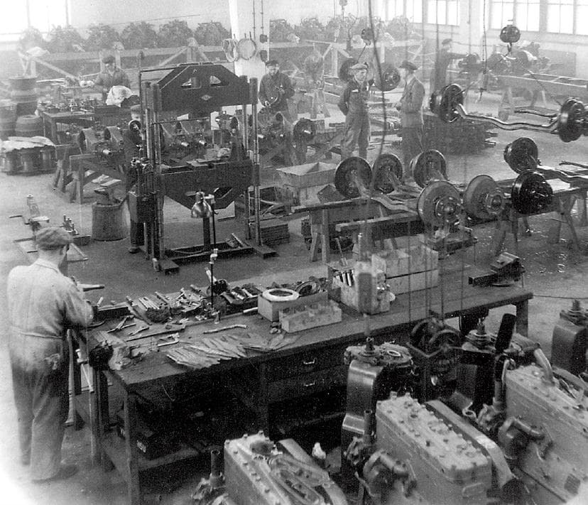 VAT subassembly shop in 1948