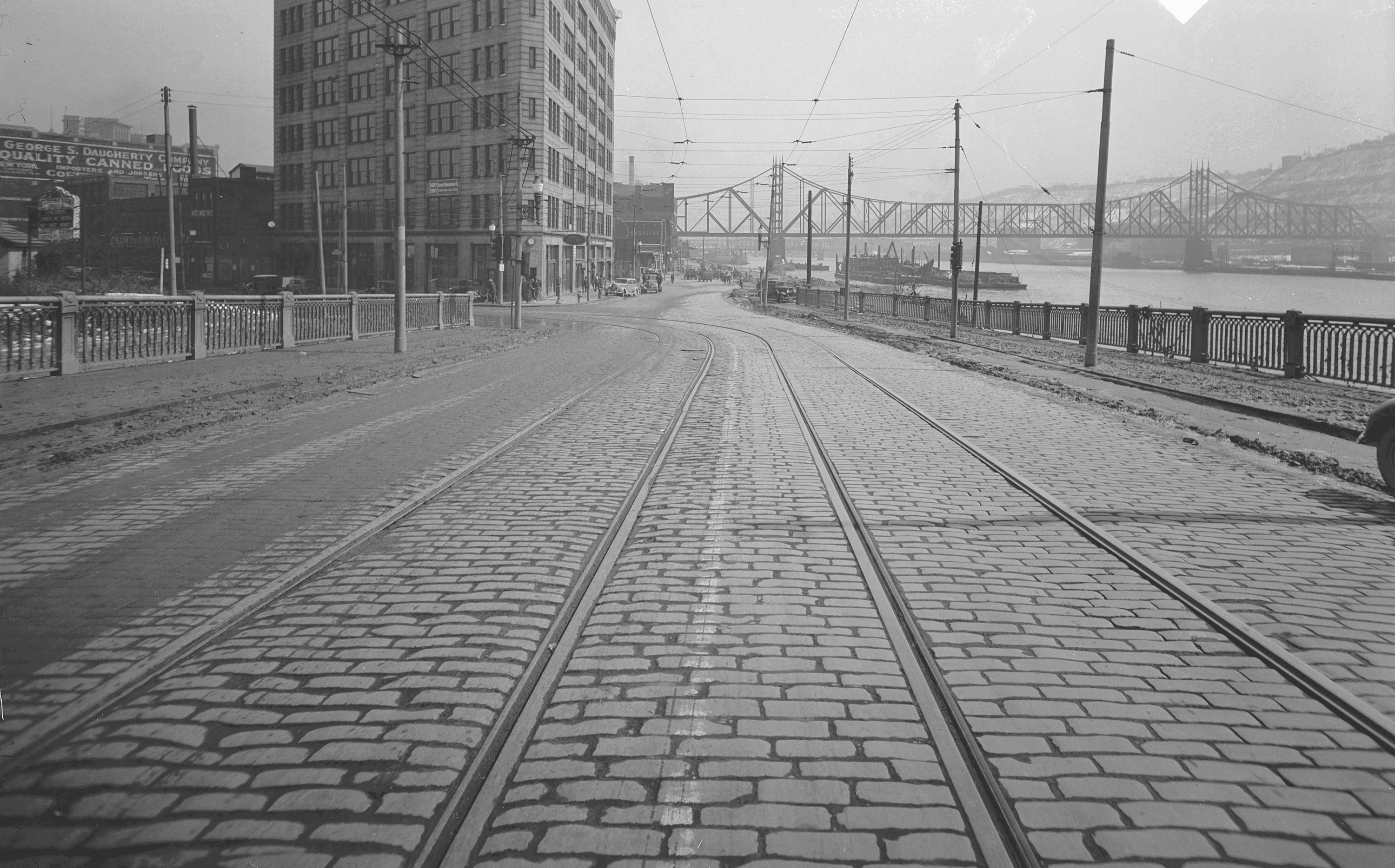 1936 Flood Scene (715.3627583.CP)