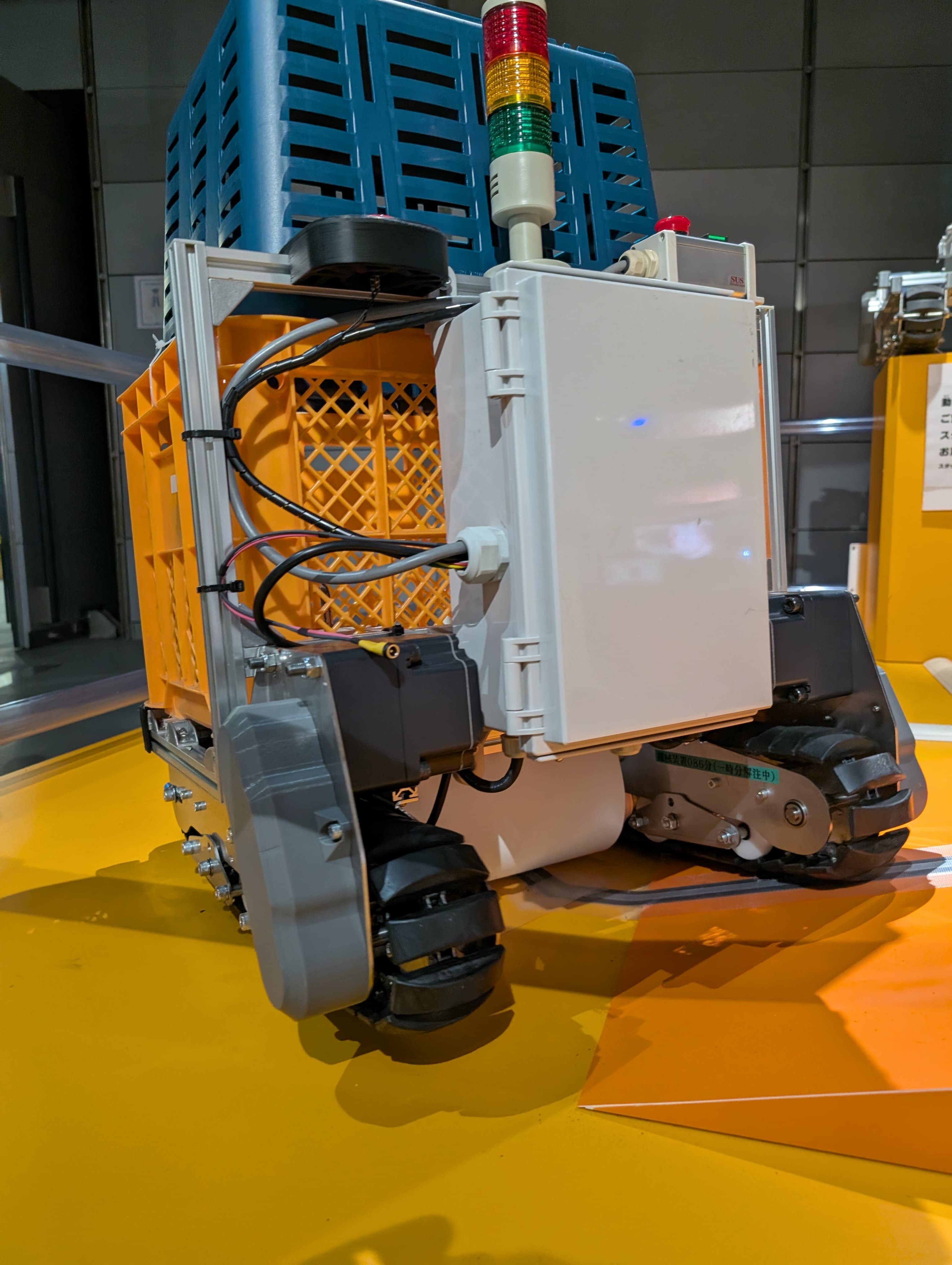 Robots at Tepia (58995)