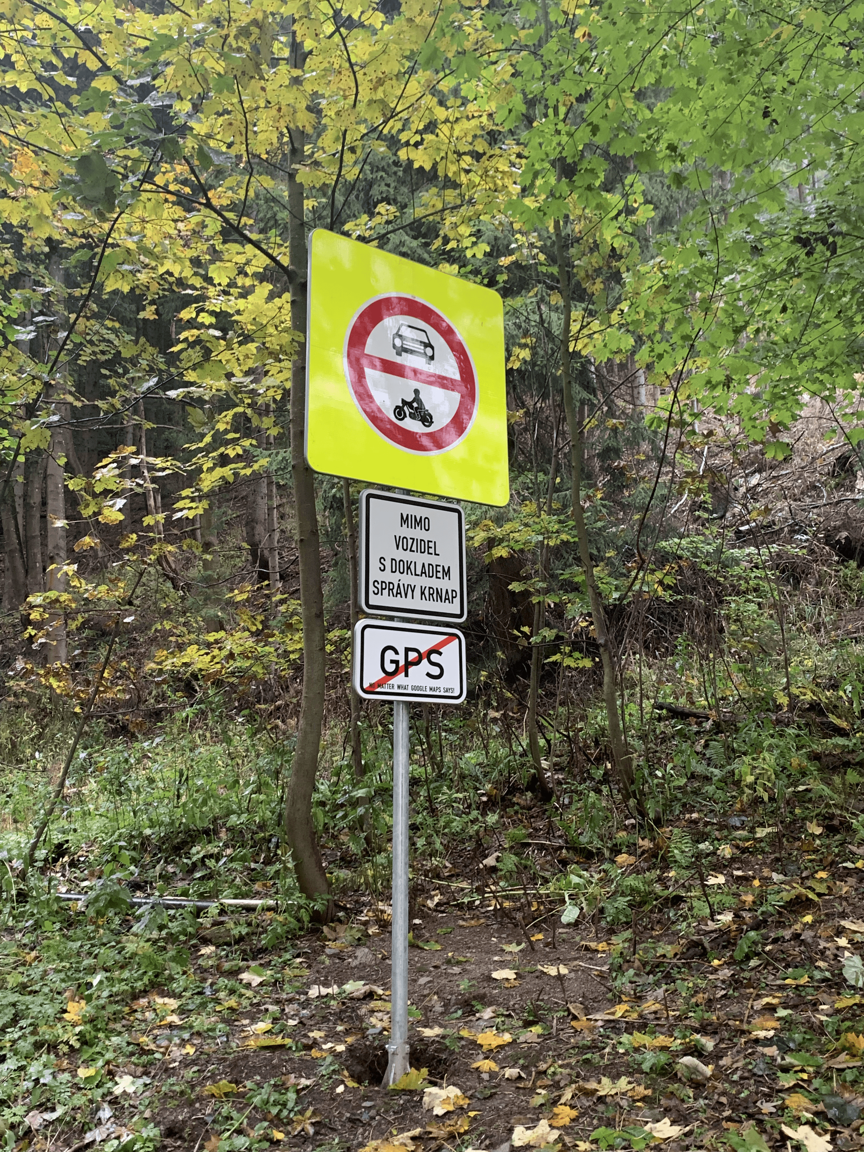 Unofficial Czech no GPS road sign