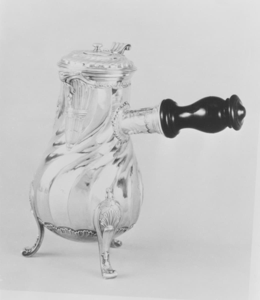 Chocolate pot MET 146659