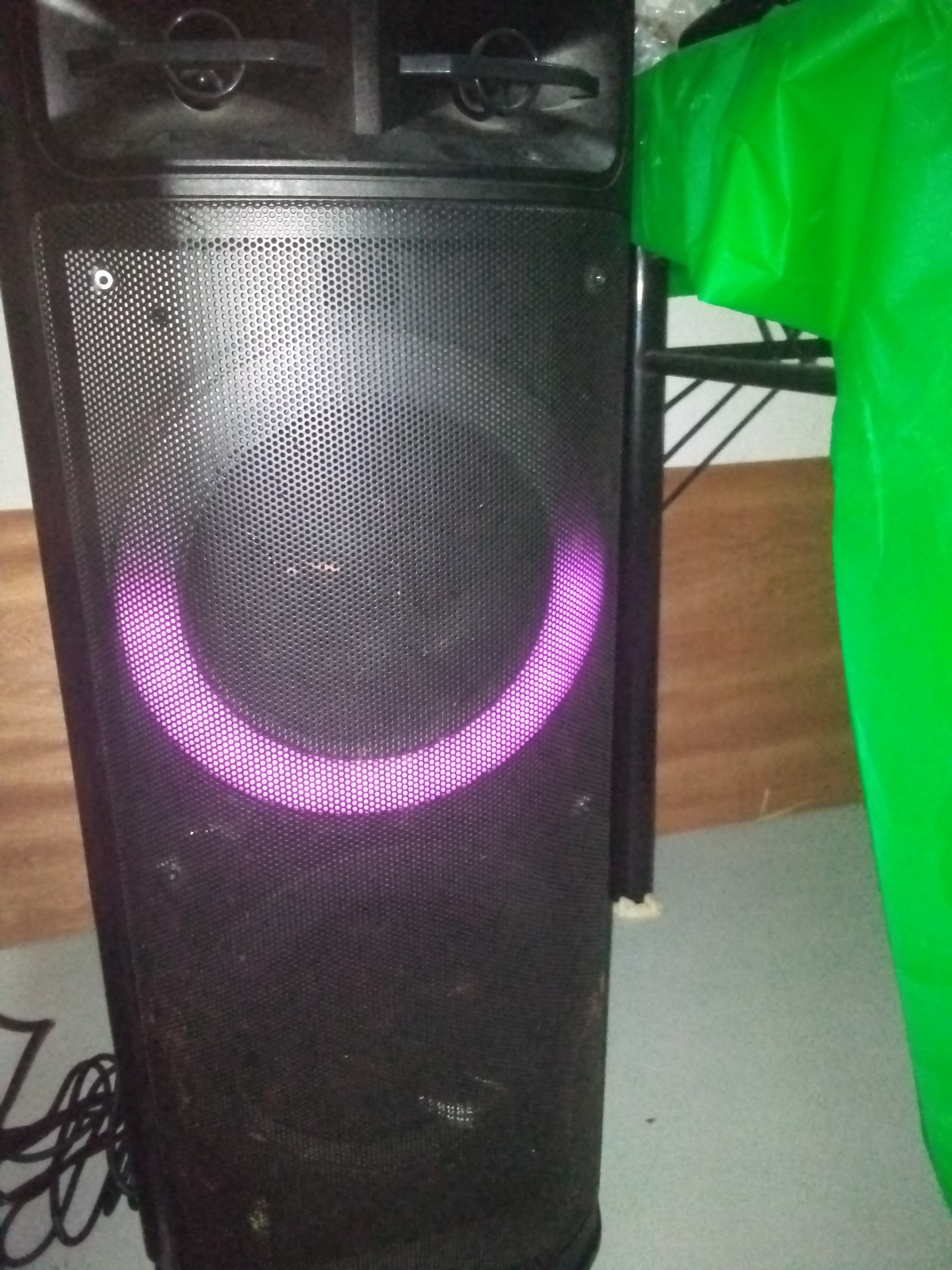 A loud speaker