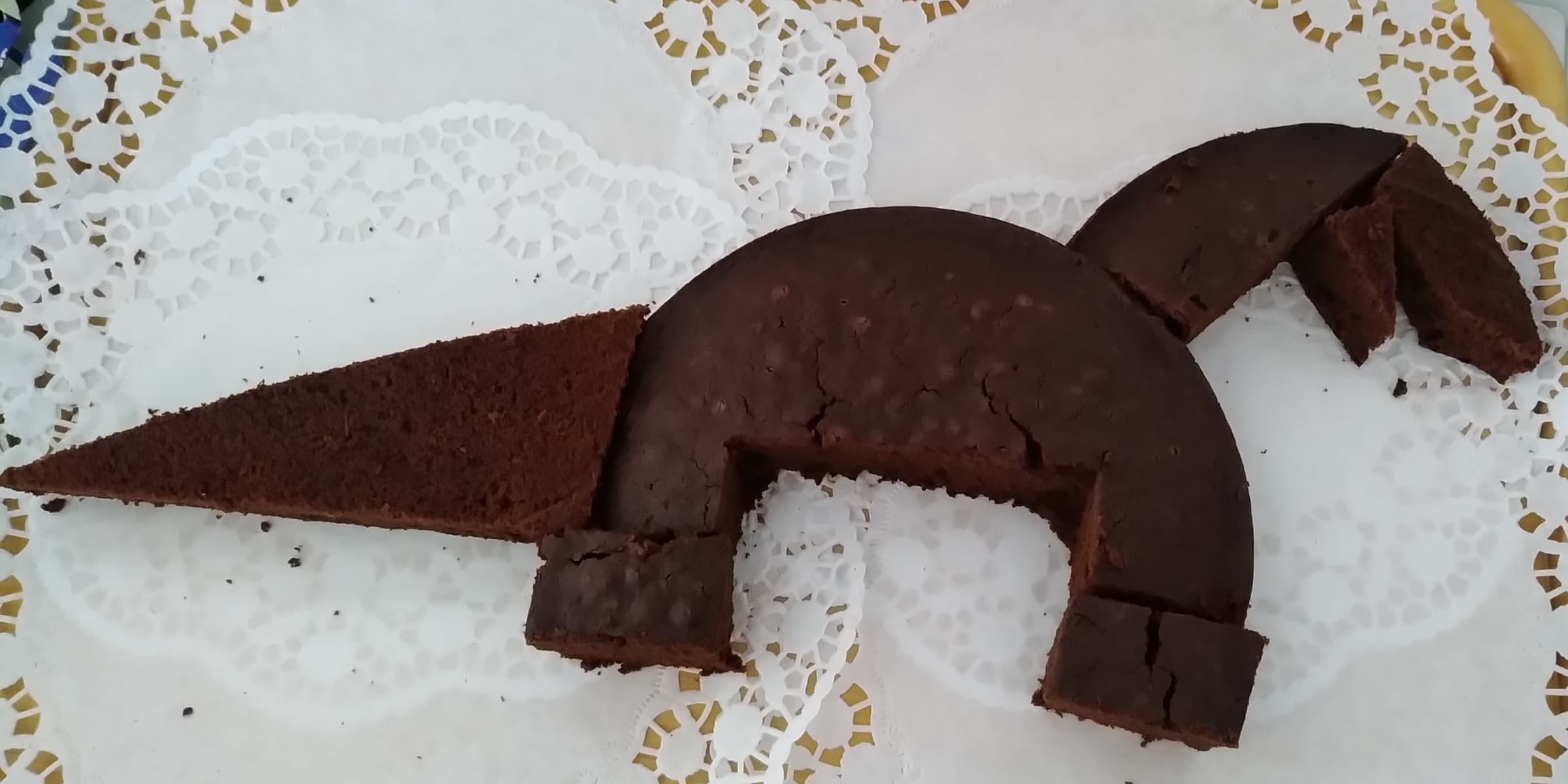 Dinosaur cake 3