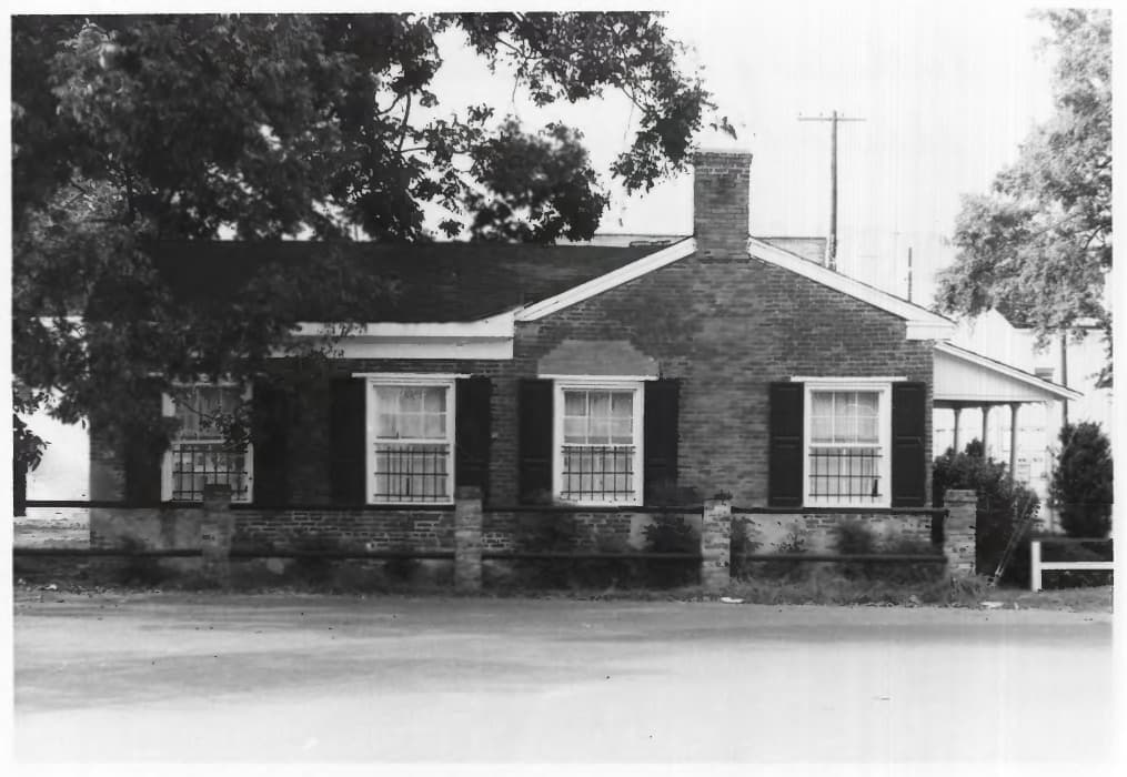 Isaiah Garrett Law Office 06
