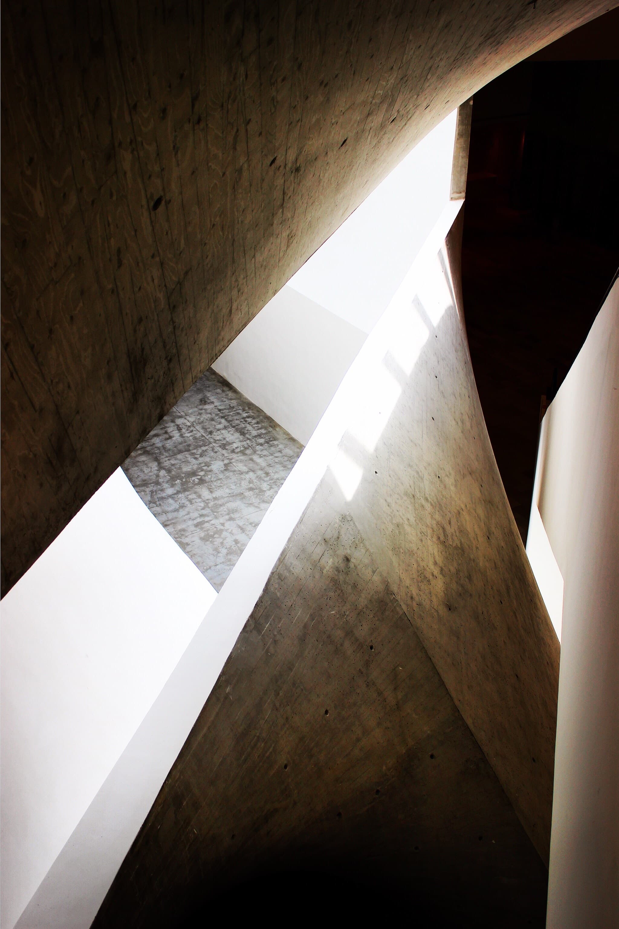 Modern architecture (Unsplash)