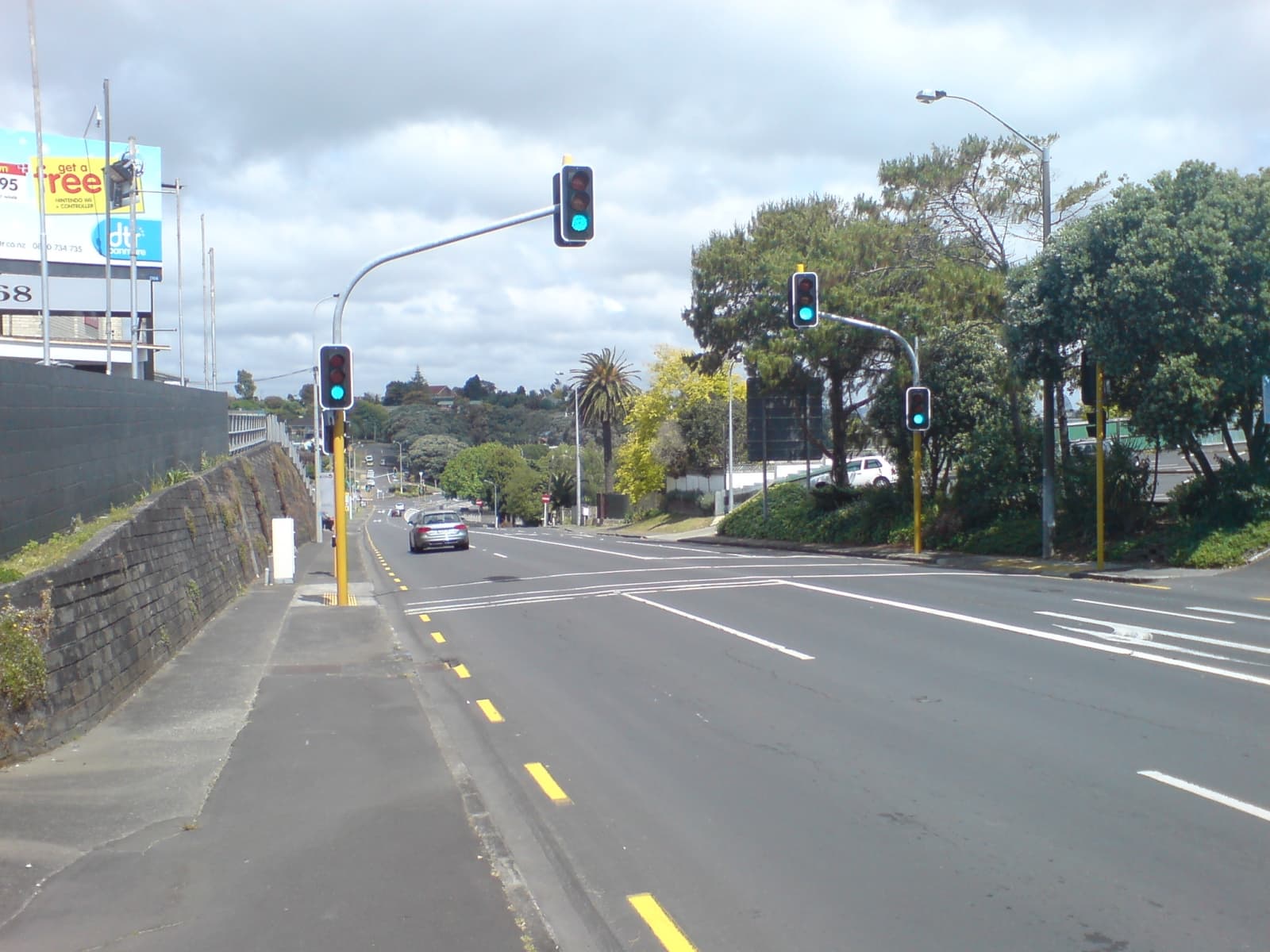 Pedestrian Crossing South Of Panmure