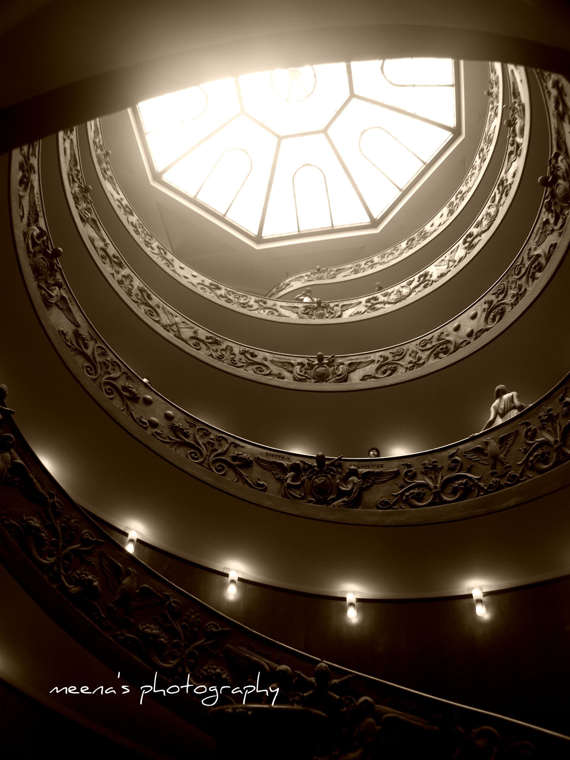 Vatican museums, spiral staircase 01