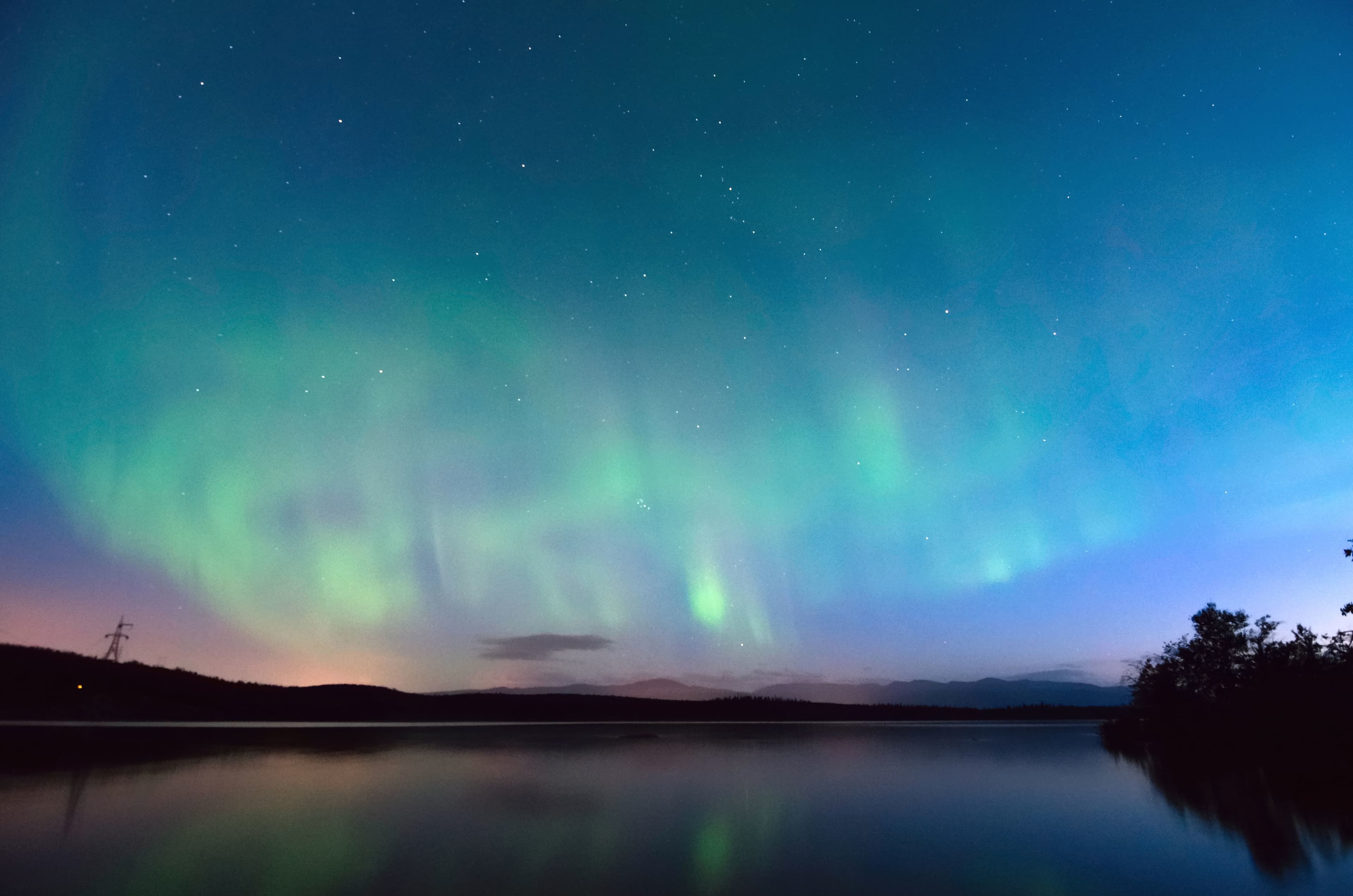 PIXNIO-1094468-aurora borealis