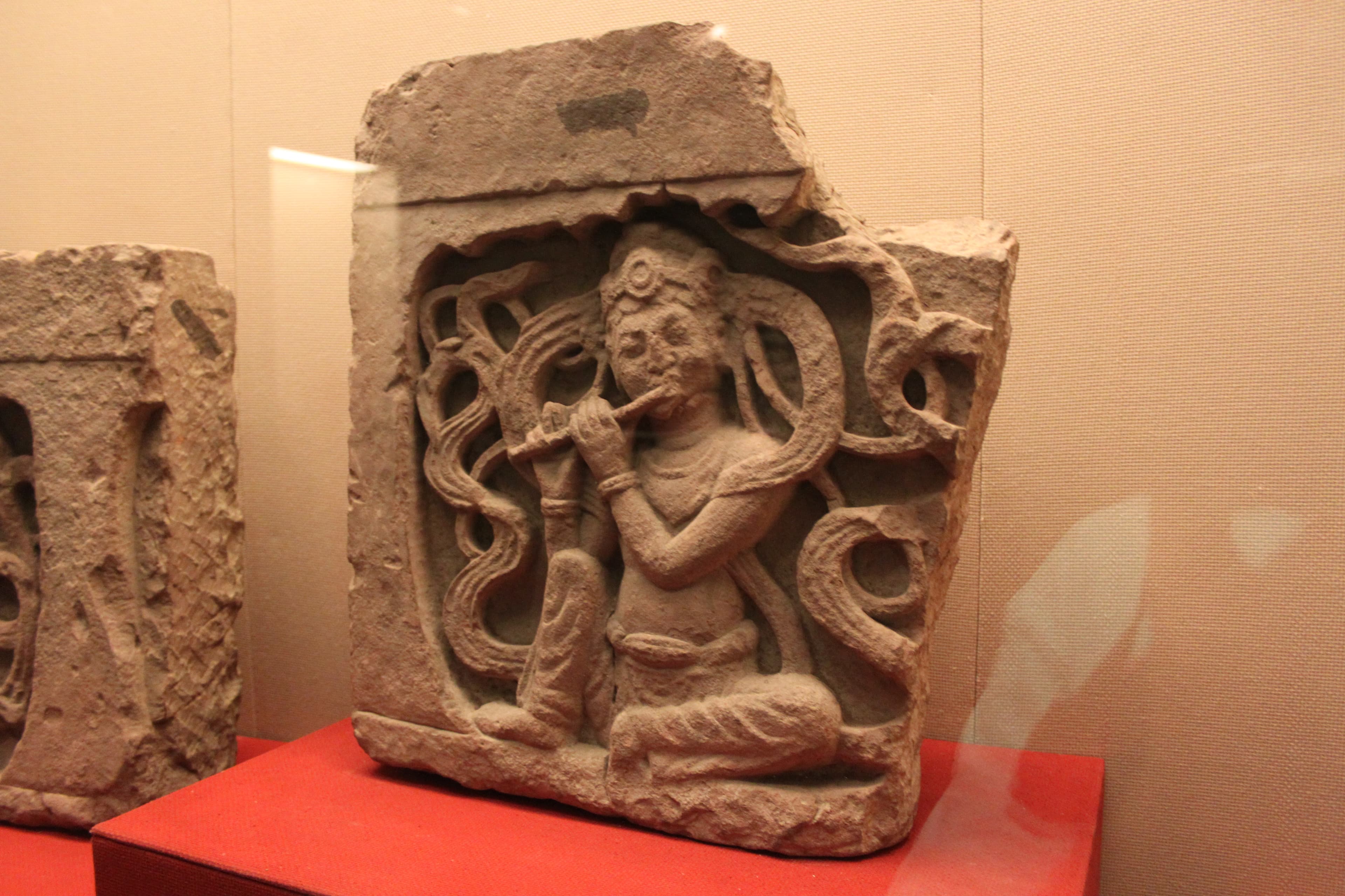 Tang Deva-Musician (9952159535)