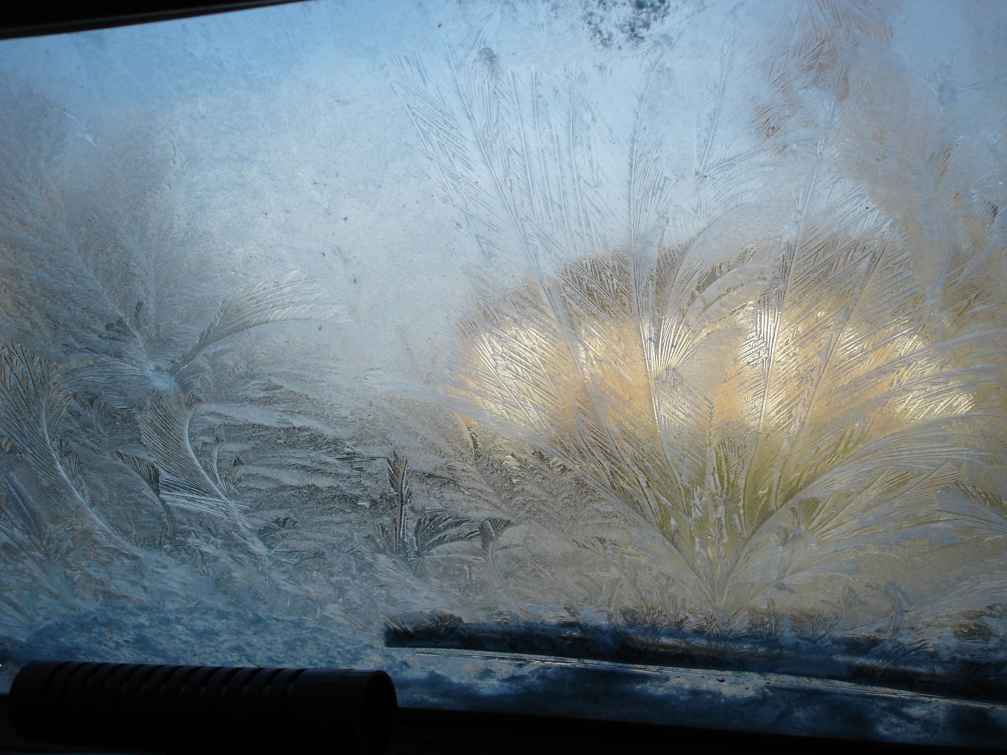 Frost pattern on windscreen 1