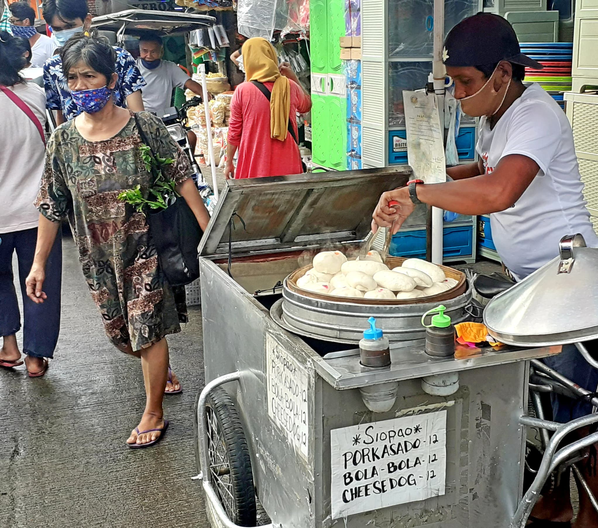Siopao vendor