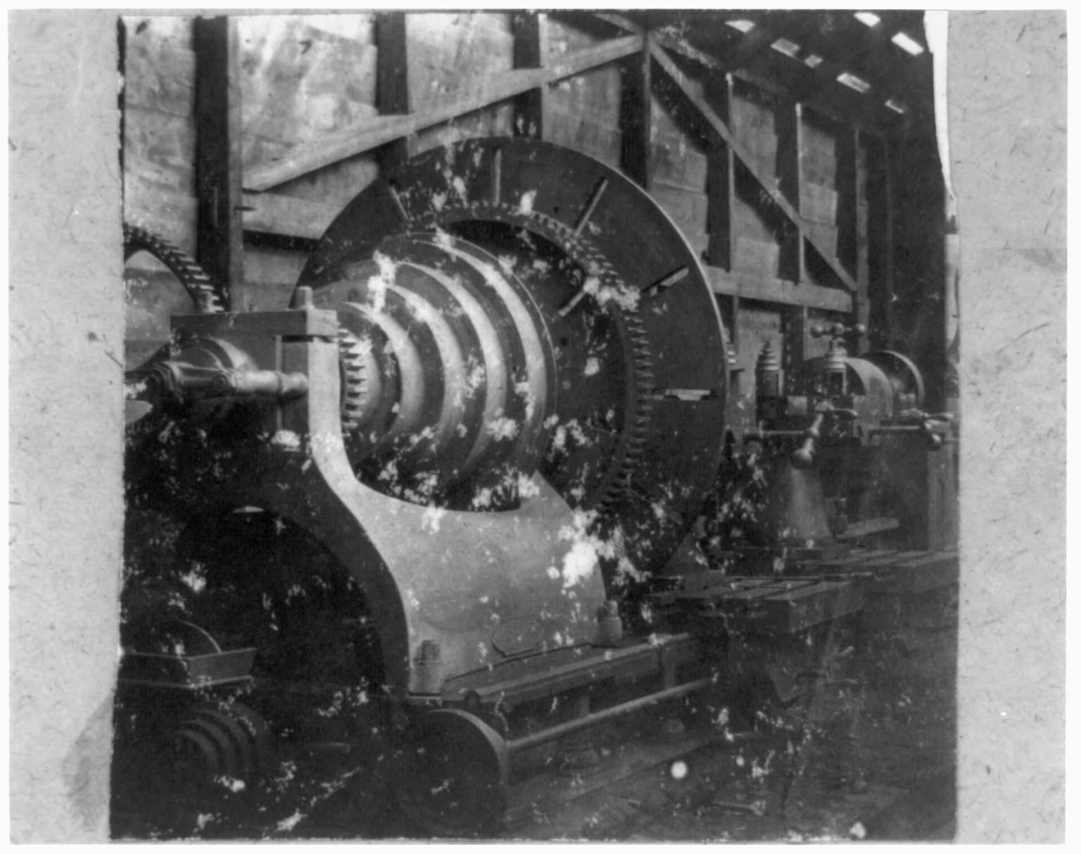9 feet engine lathe LCCN2009631428
