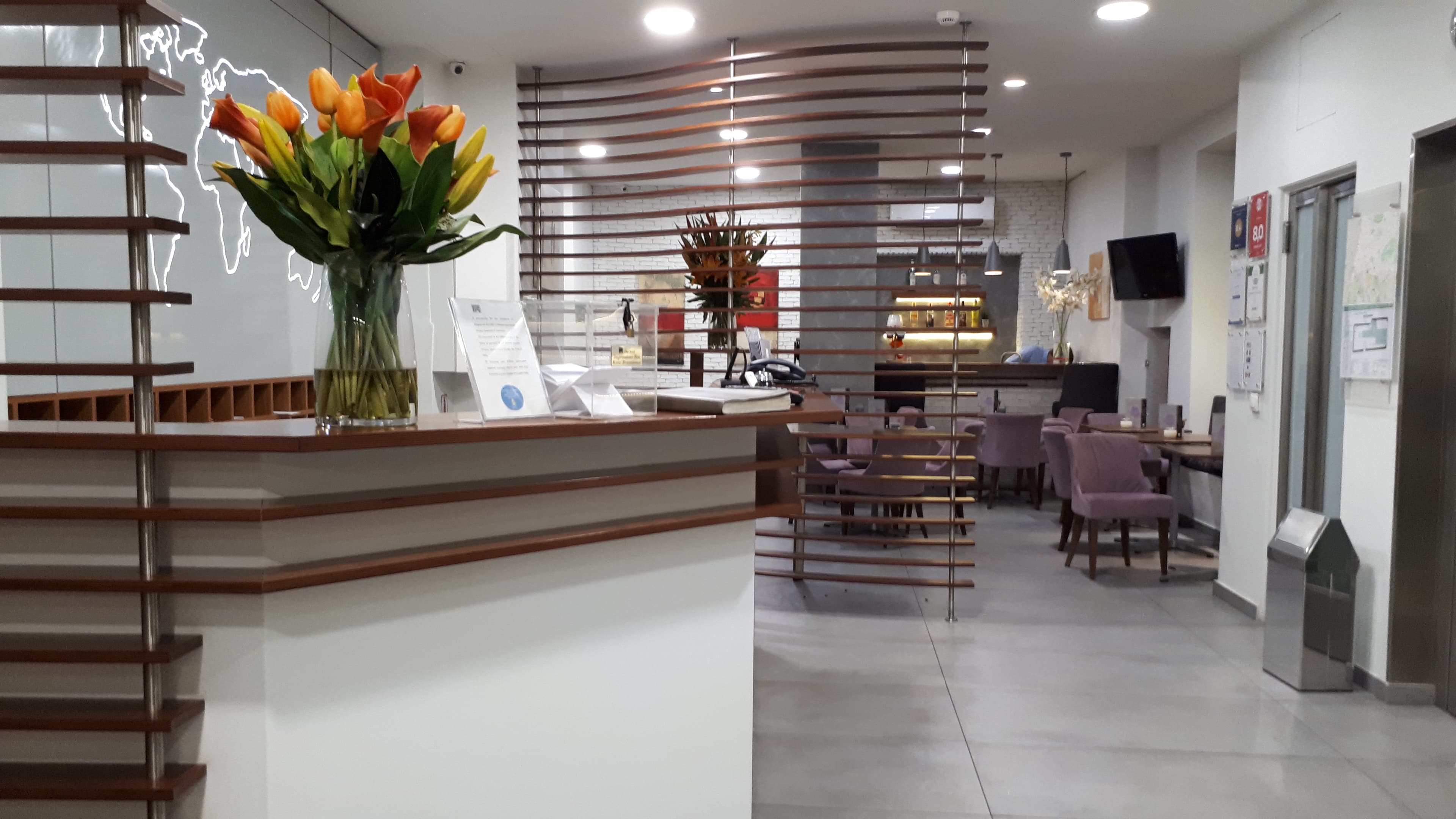 20181017 pan hotel athens lobby